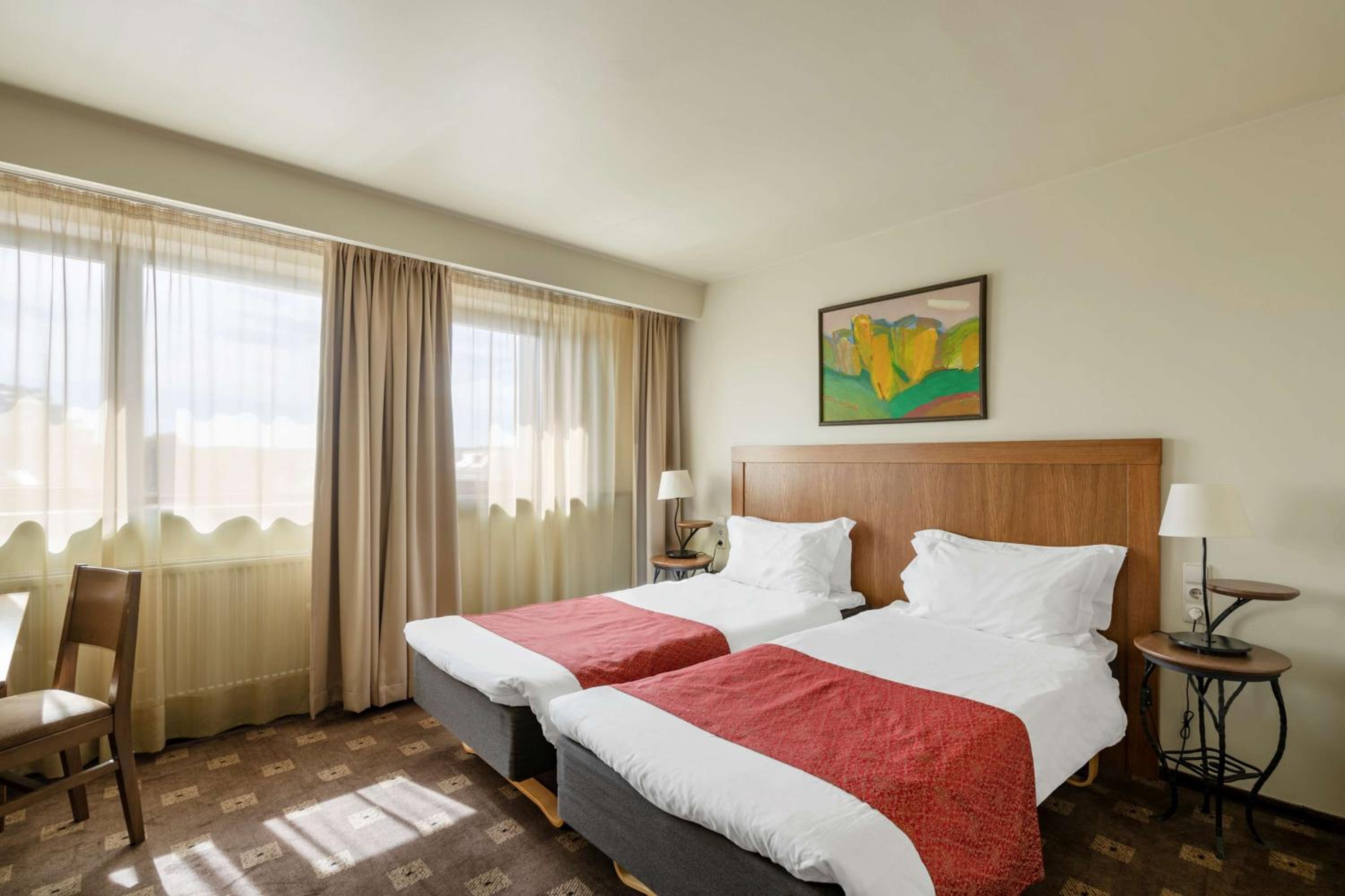 Twin Room - Non-Smoking - Photo 1