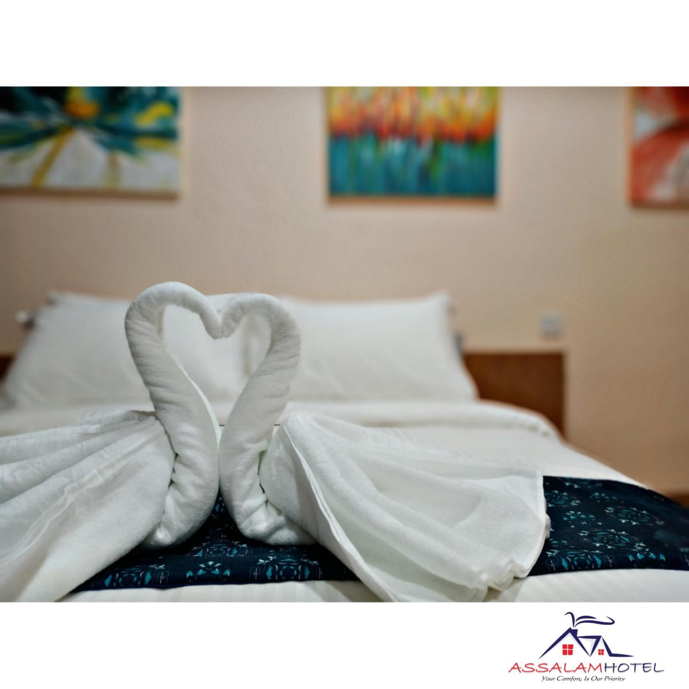 Deluxe Room - Photo 17