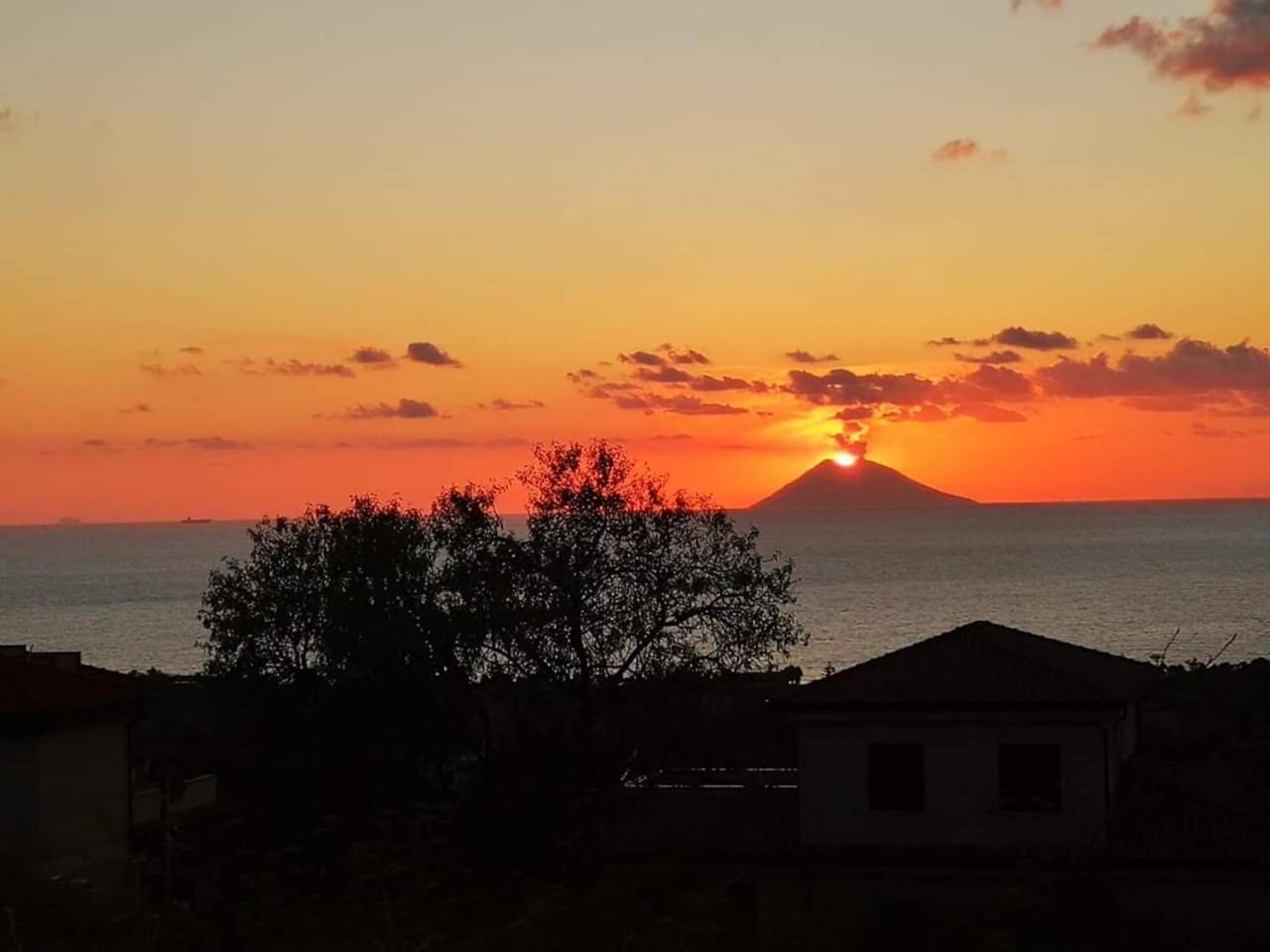 Apartment with Sea View - Photo 2