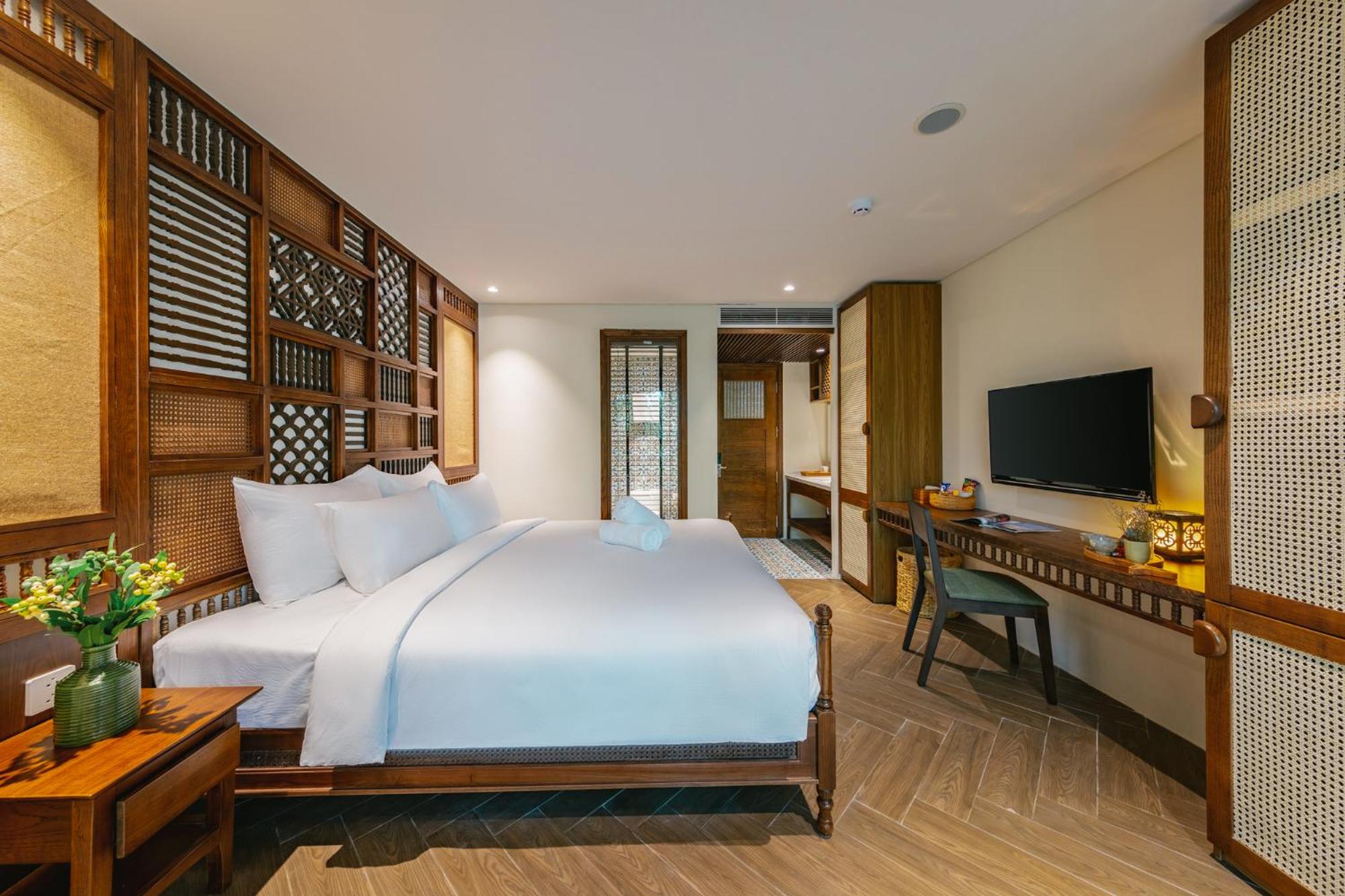 Deluxe Double Room - Photo 1