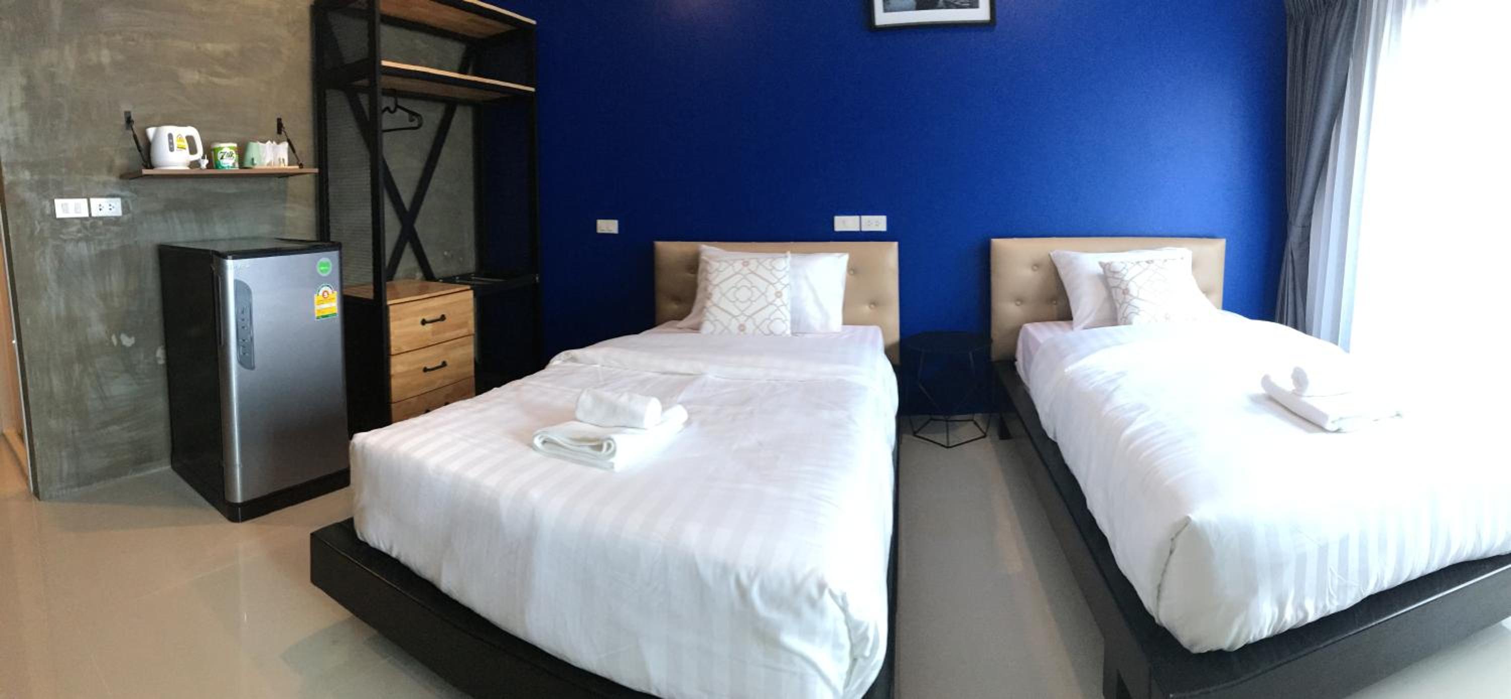 Twin Room with Balcony - Photo 5