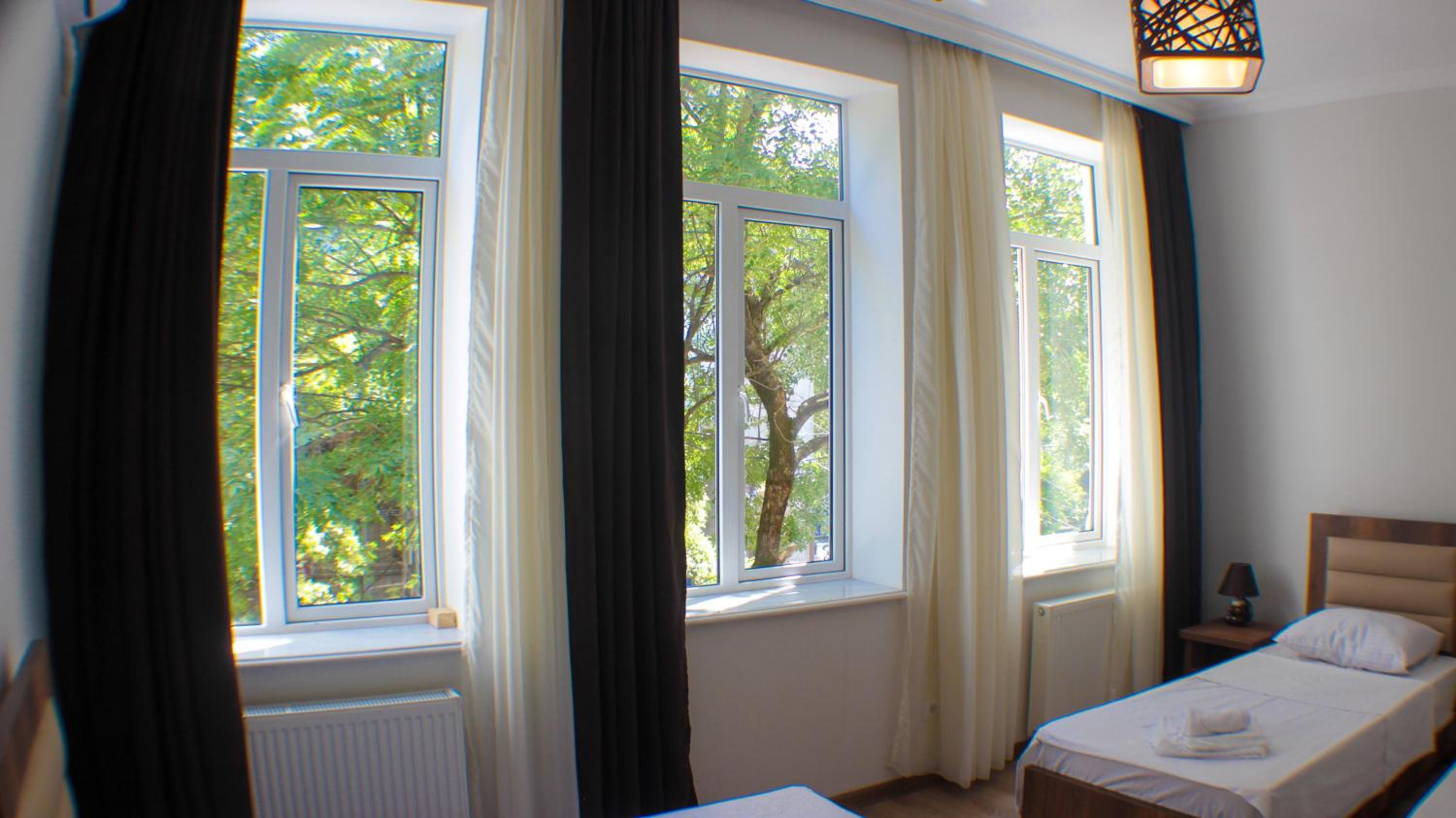 Quadruple Room with Mountain View - Photo 2
