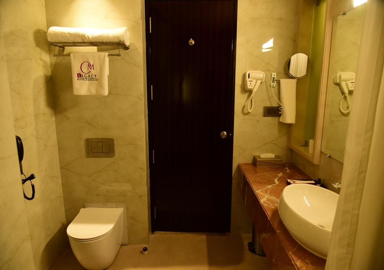 Deluxe Room - Photo 11