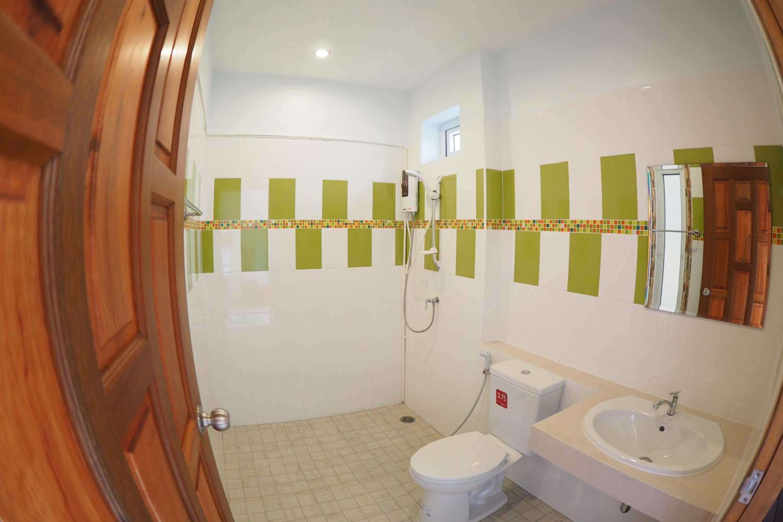 Deluxe Triple Room photo 2