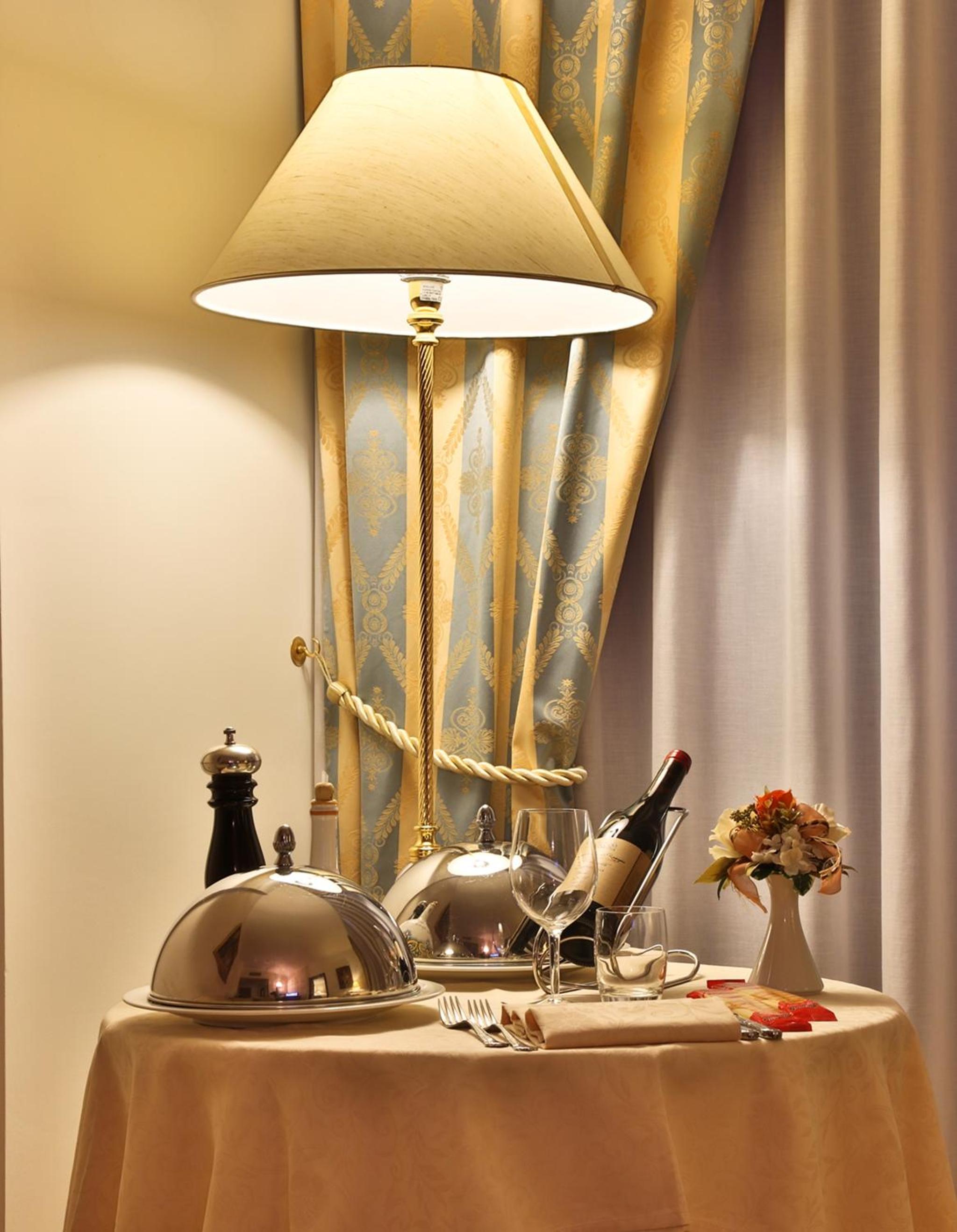 Executive Double Room - Photo 7