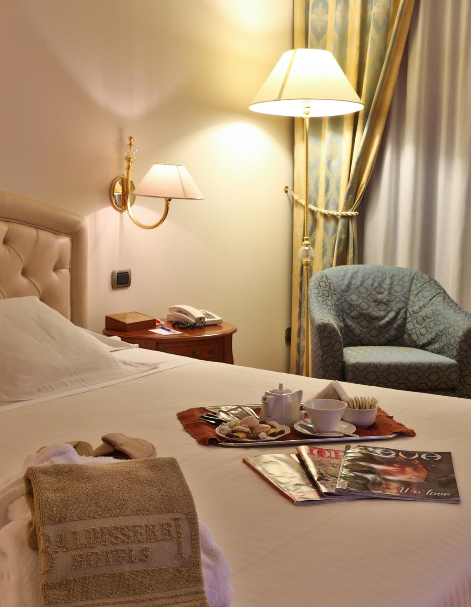 Executive Double Room - Photo 2
