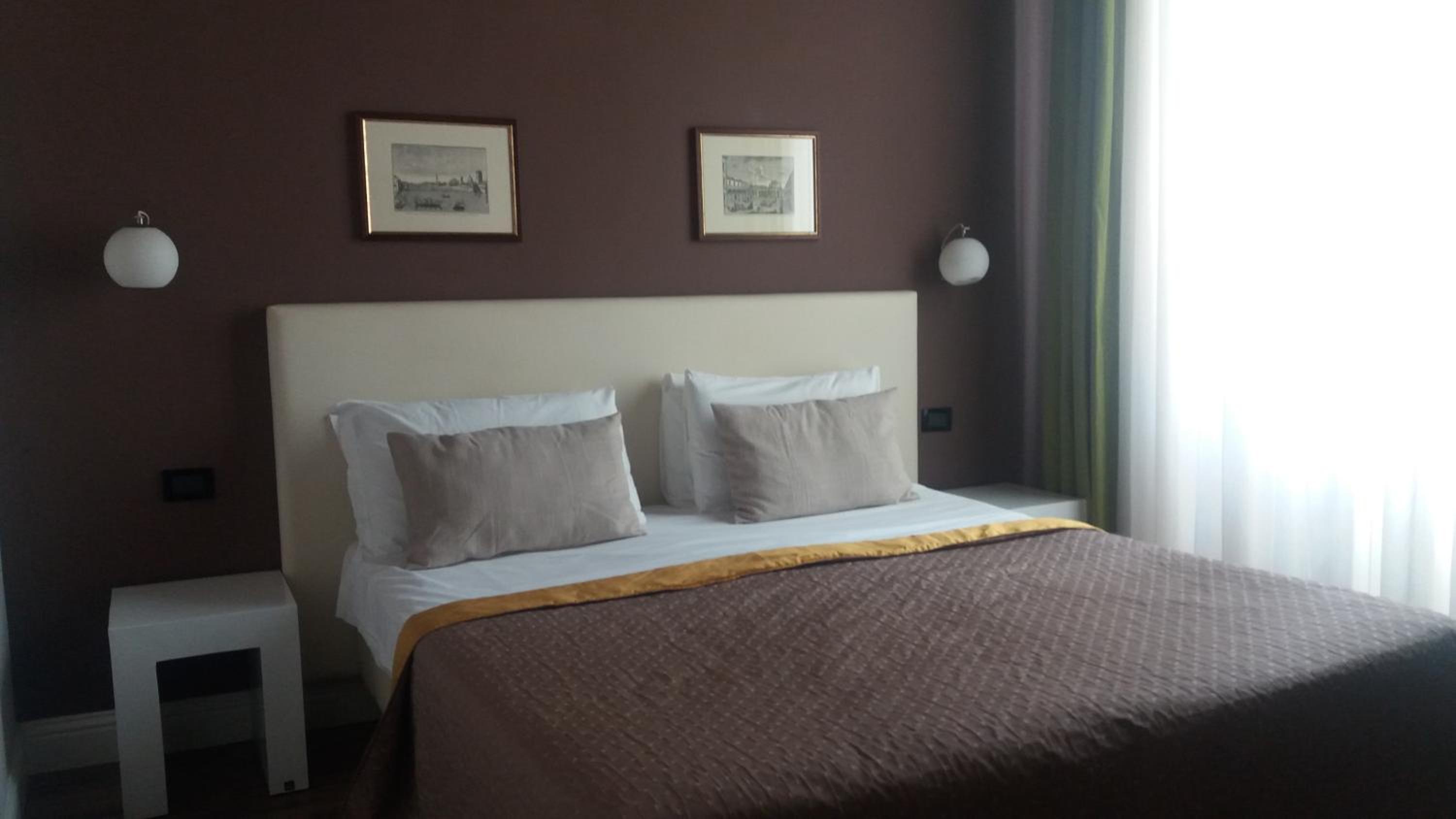 Deluxe Queen Room photo 2