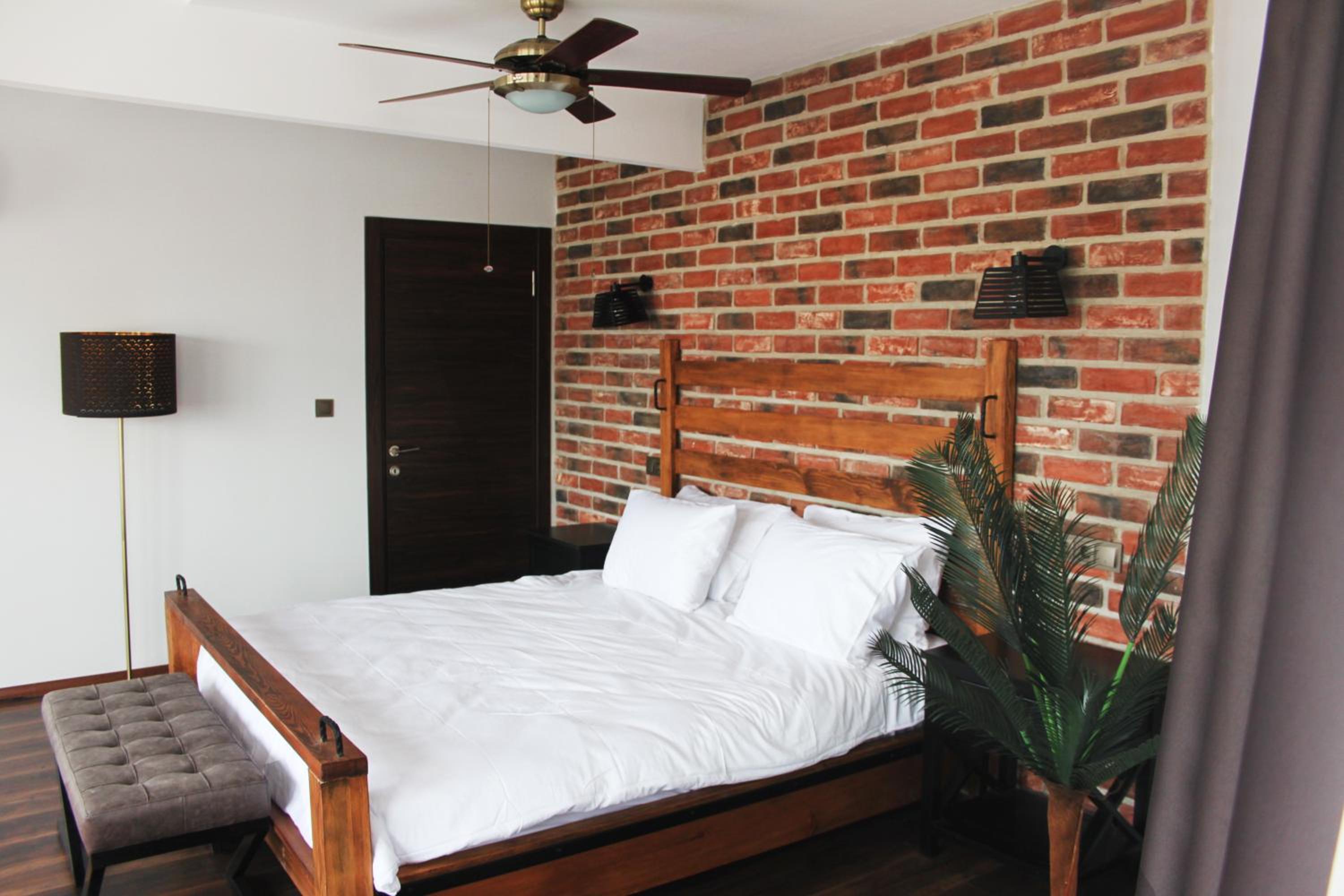 Deluxe Family Suite photo 3