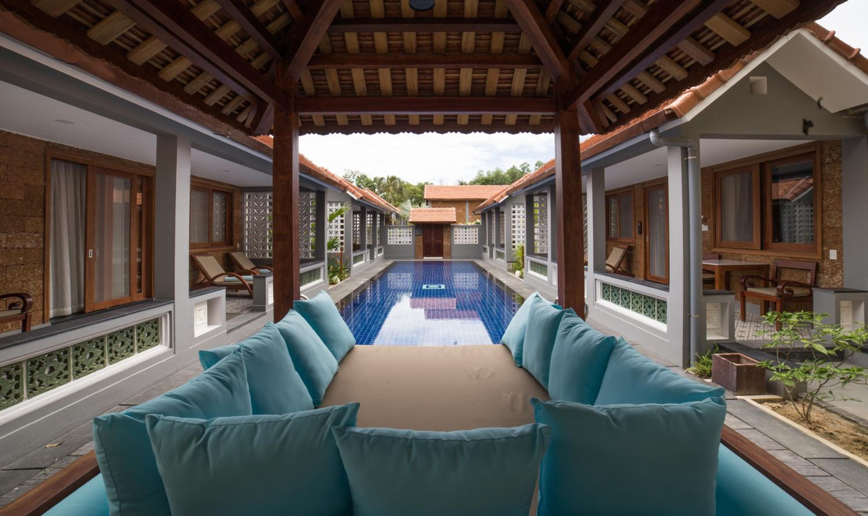 Four-Bedrooms Pool Villa with Free Benefit & Spa