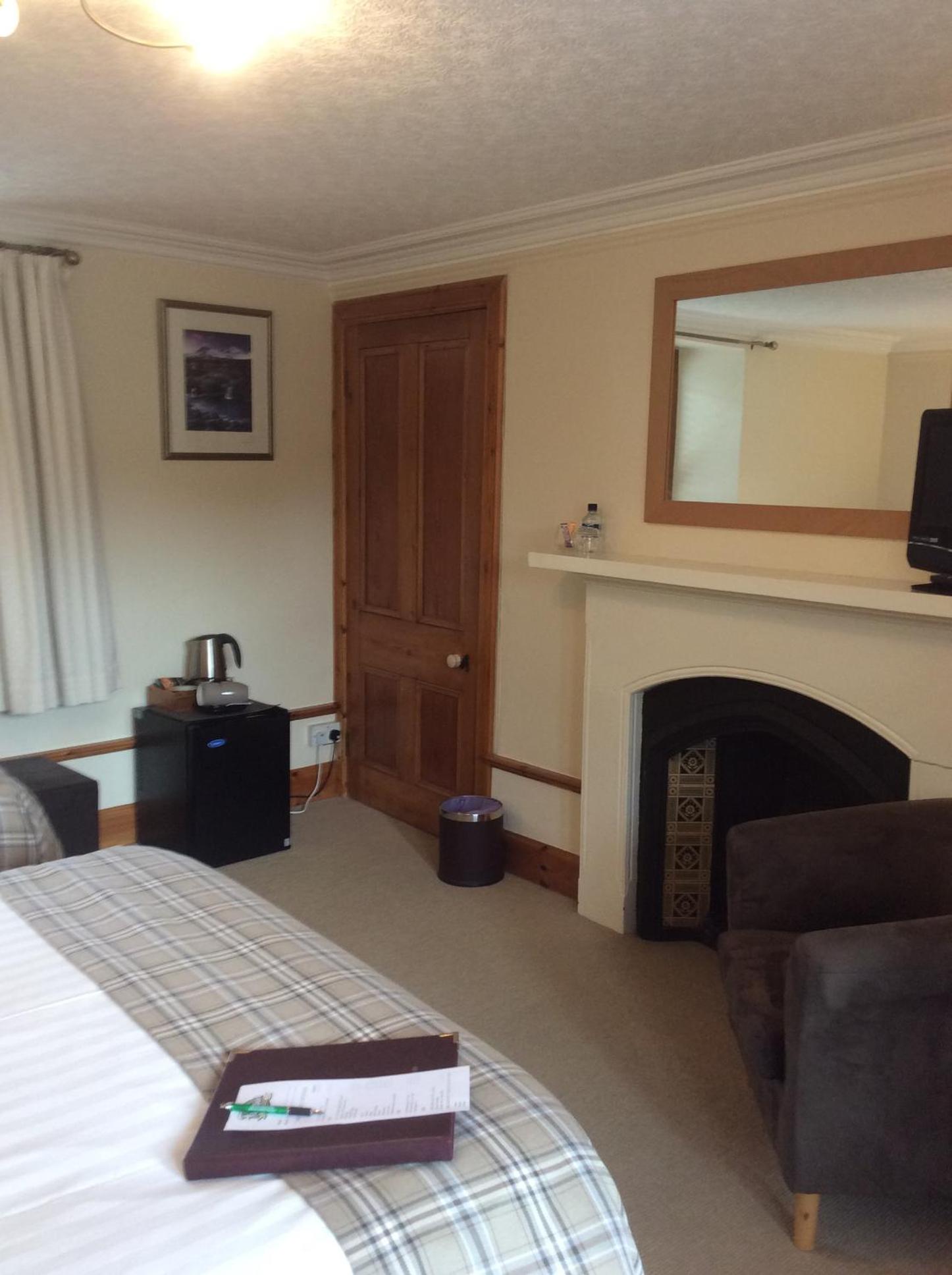 Superior Twin Room with Private External Bathroom  photo 3