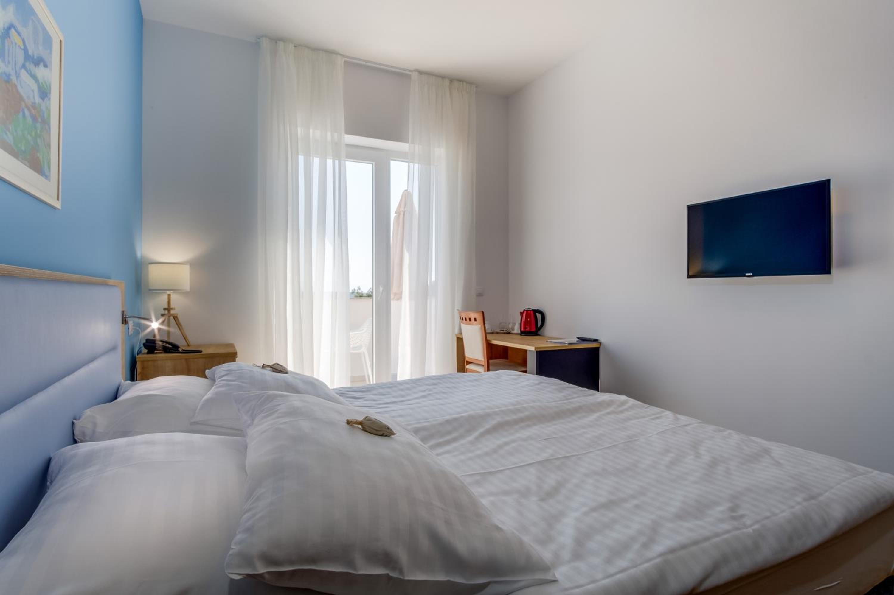 Superior Double Room - Photo 3