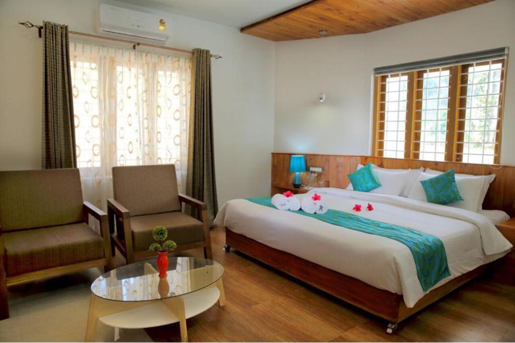 Deluxe  Double Room with AC photo 1