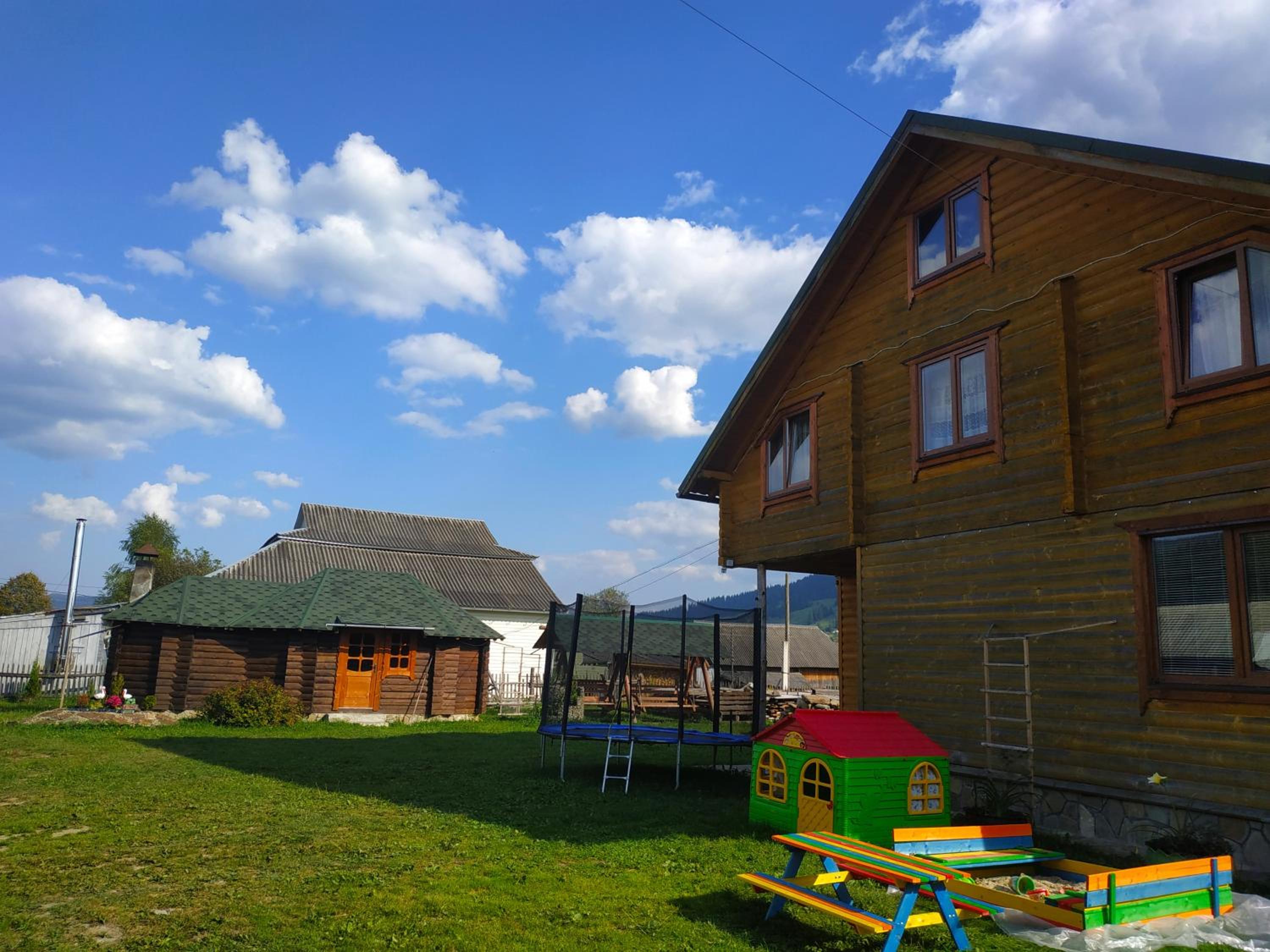 Seven-Bedroom House photo 1