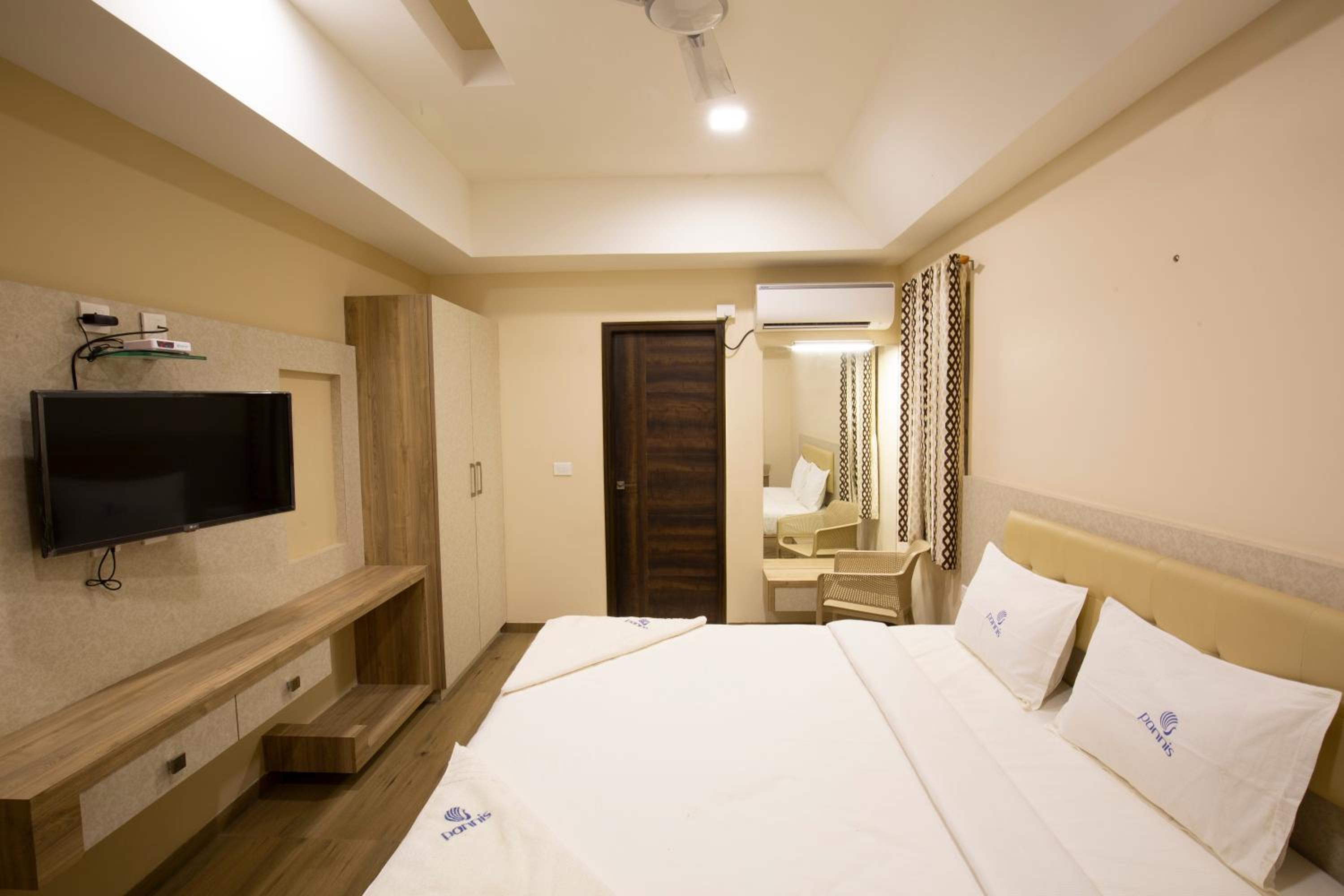 Standard Double Room - Photo 3