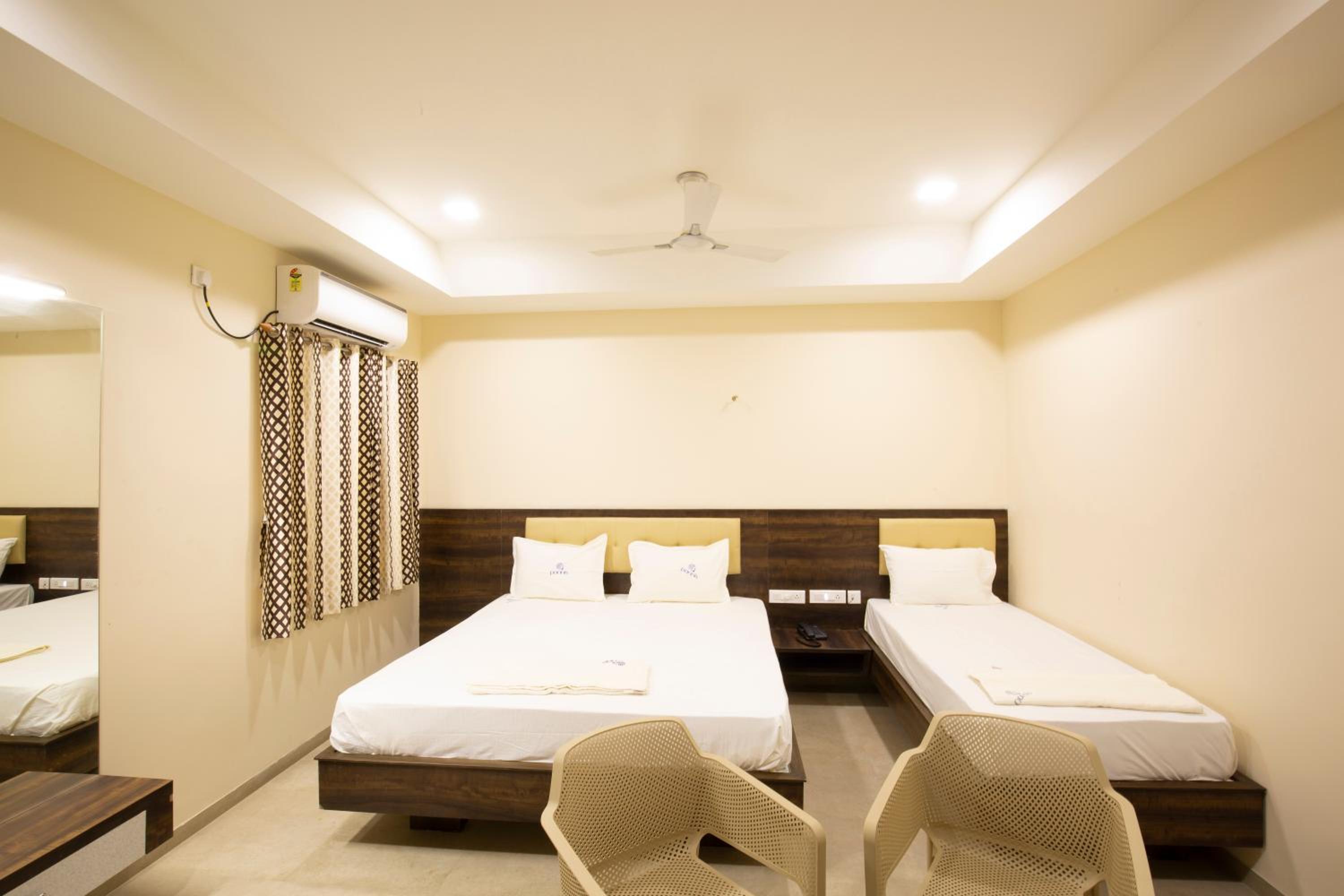 Deluxe Triple Room - Photo 5