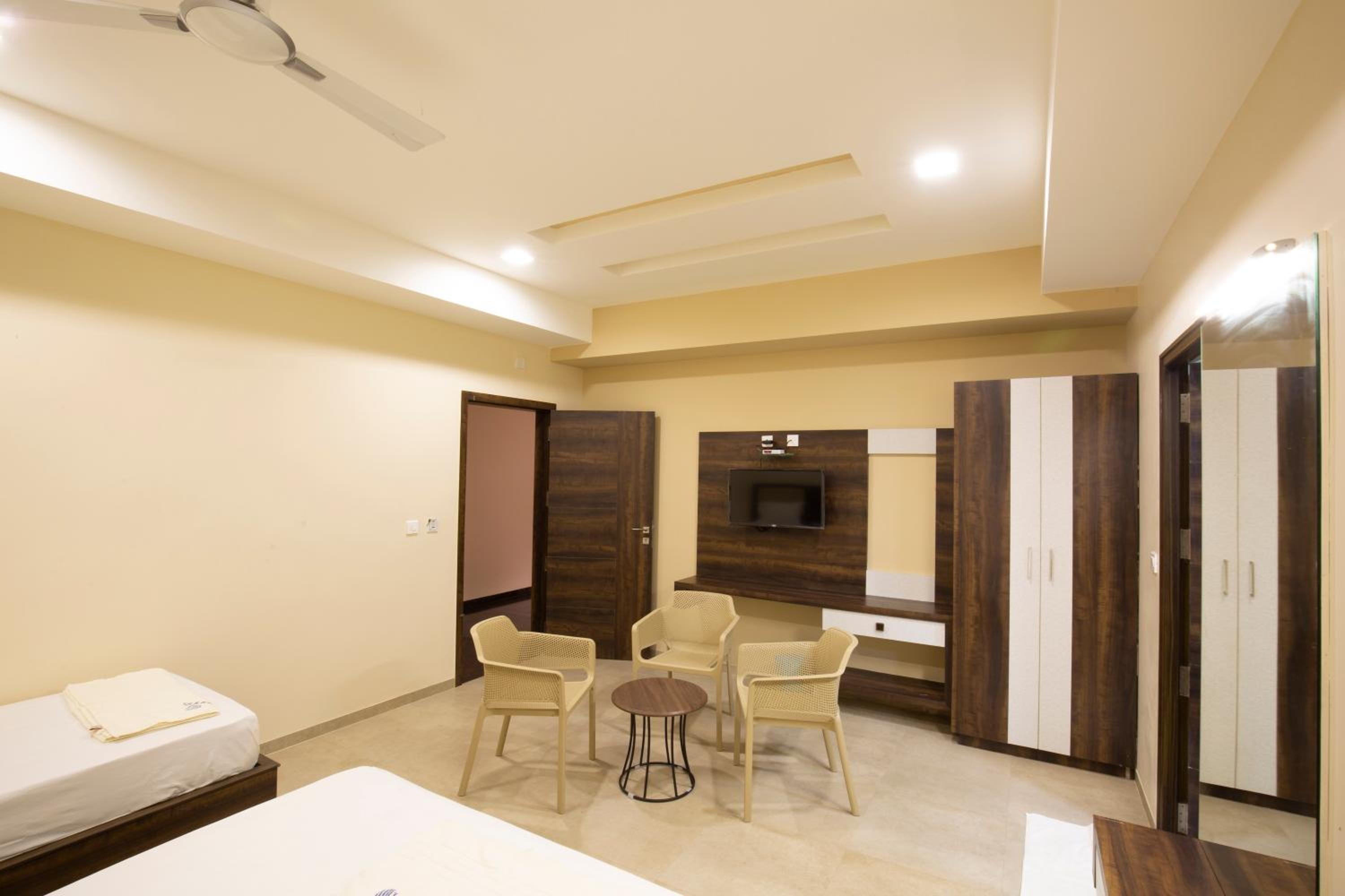 Deluxe Triple Room - Photo 4