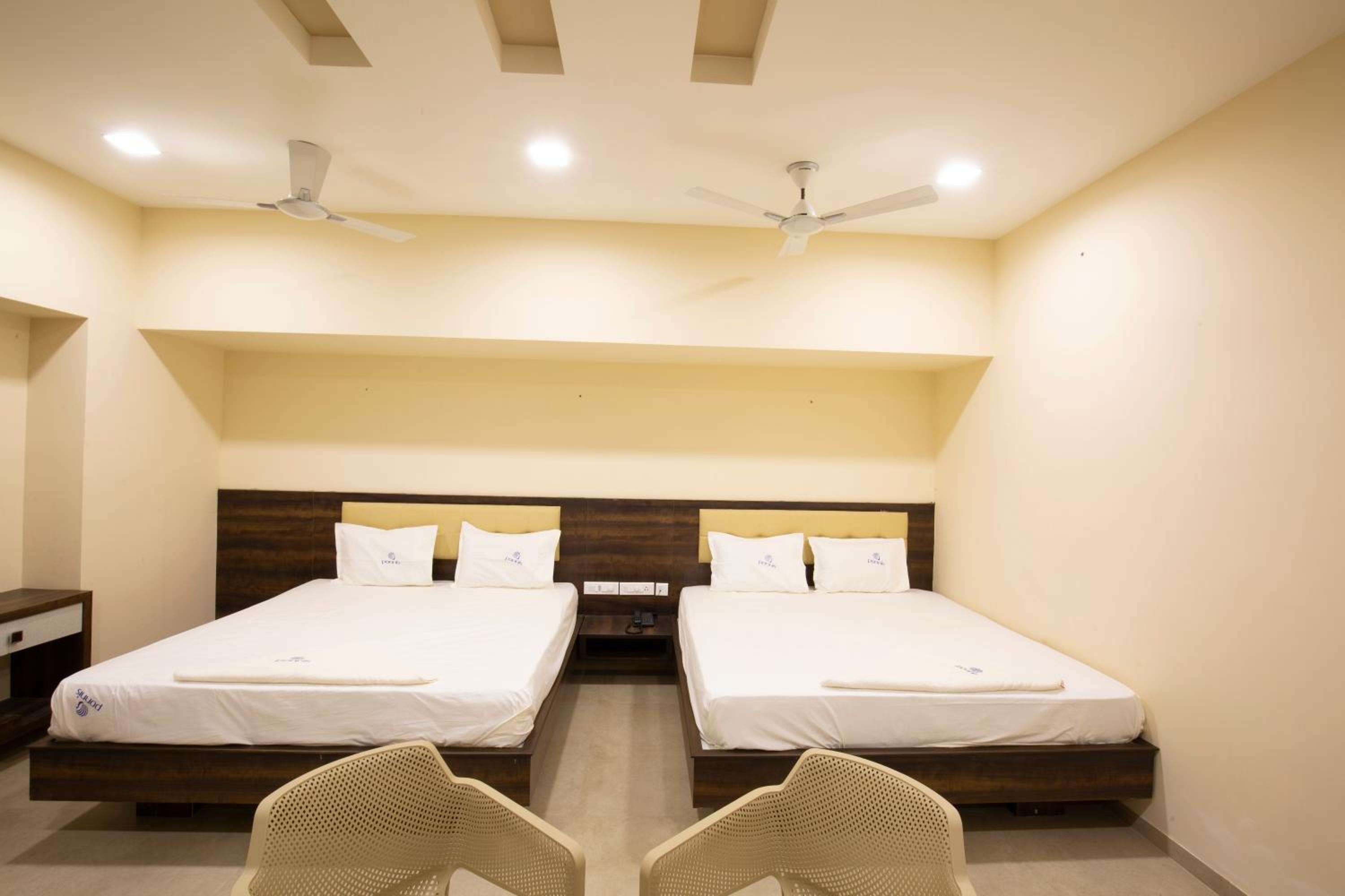 Quadruple Room - Photo 1