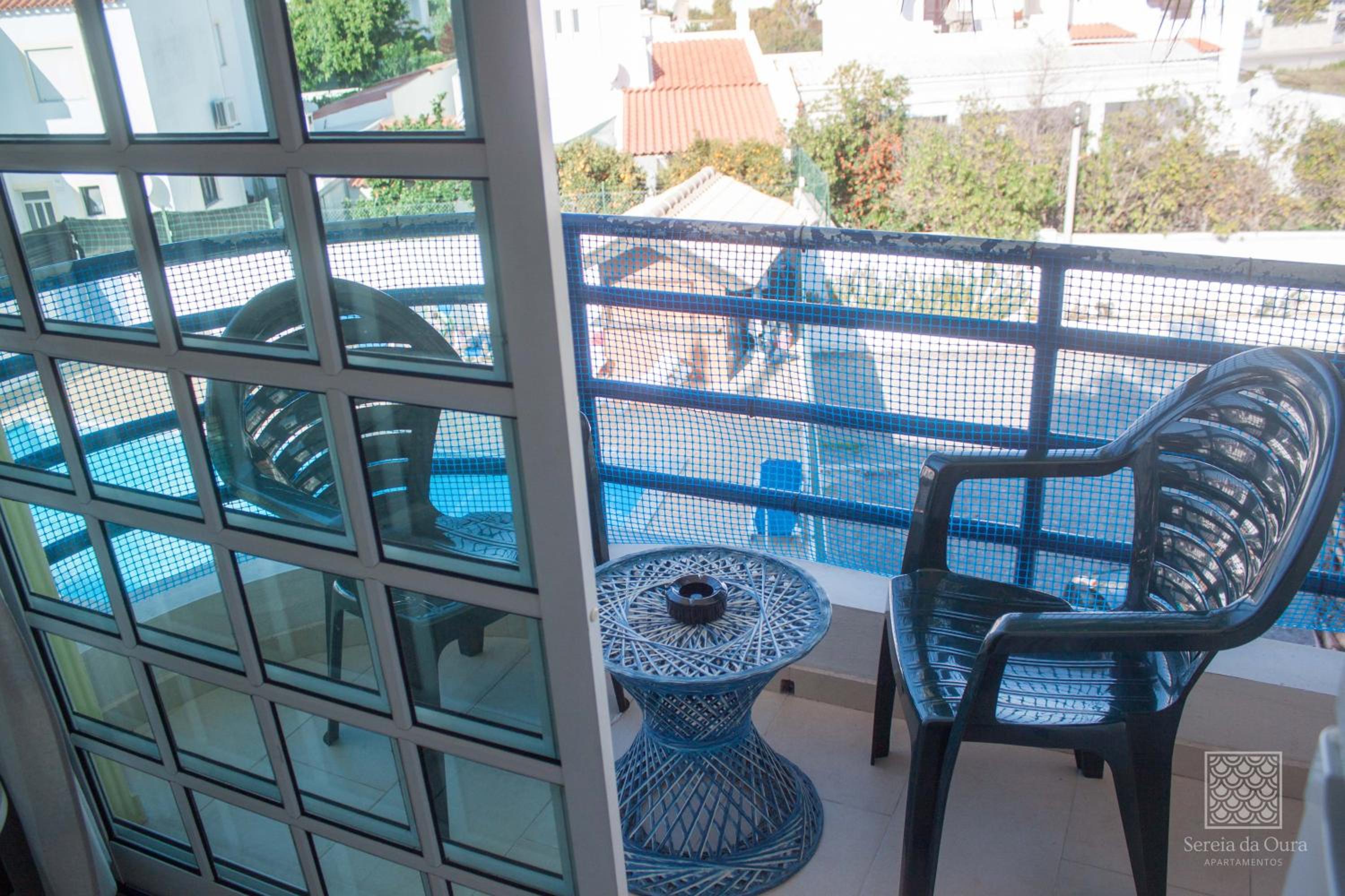 Apartment with Balcony photo 3