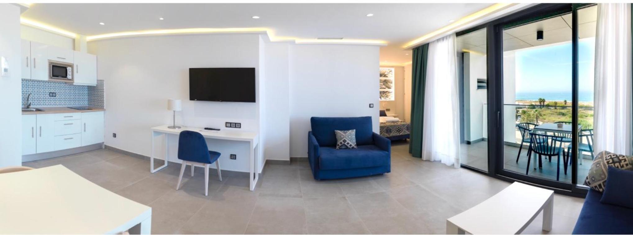 Deluxe Suite - Photo 20