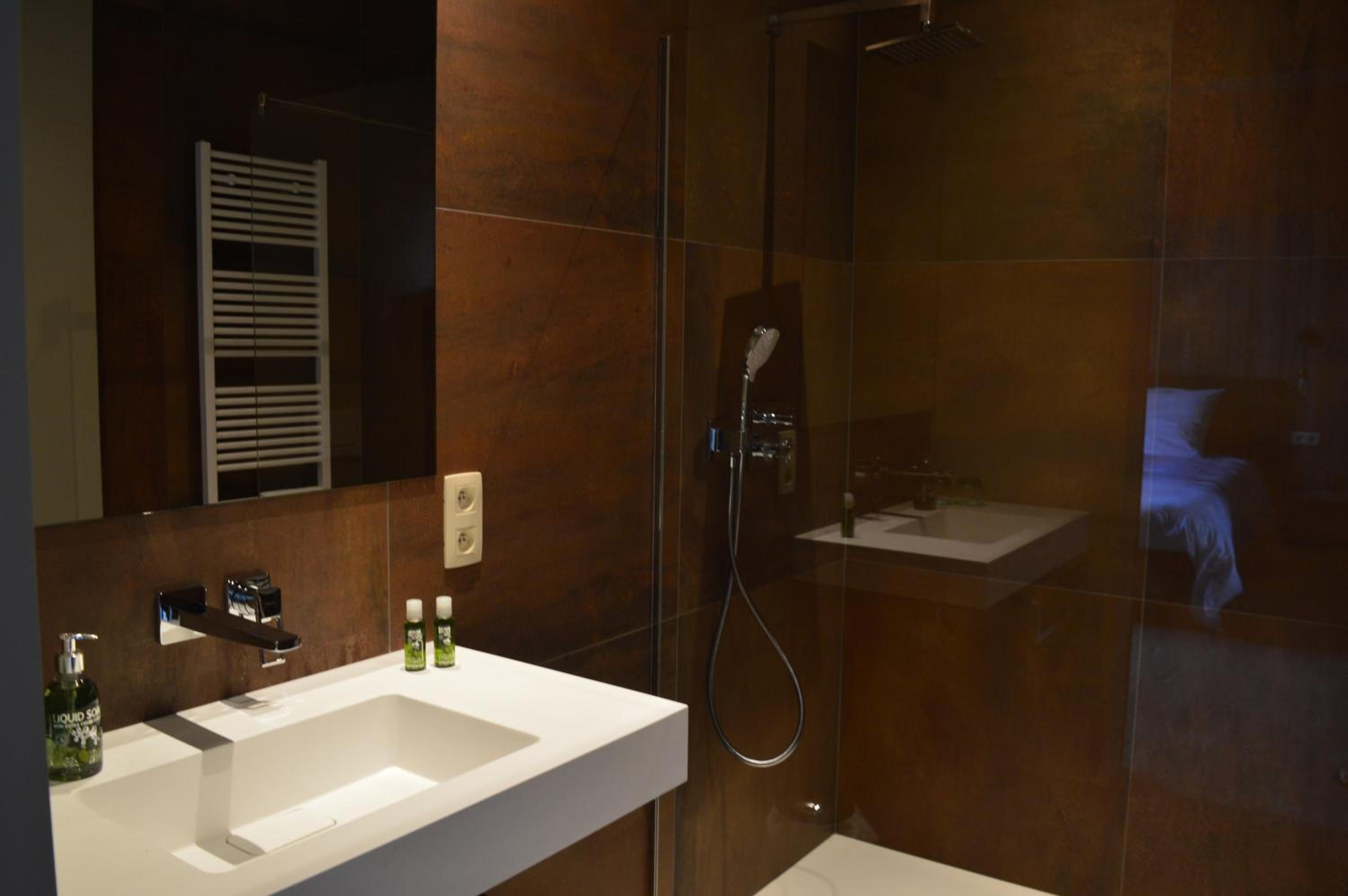 Superior Double Room - Photo 4