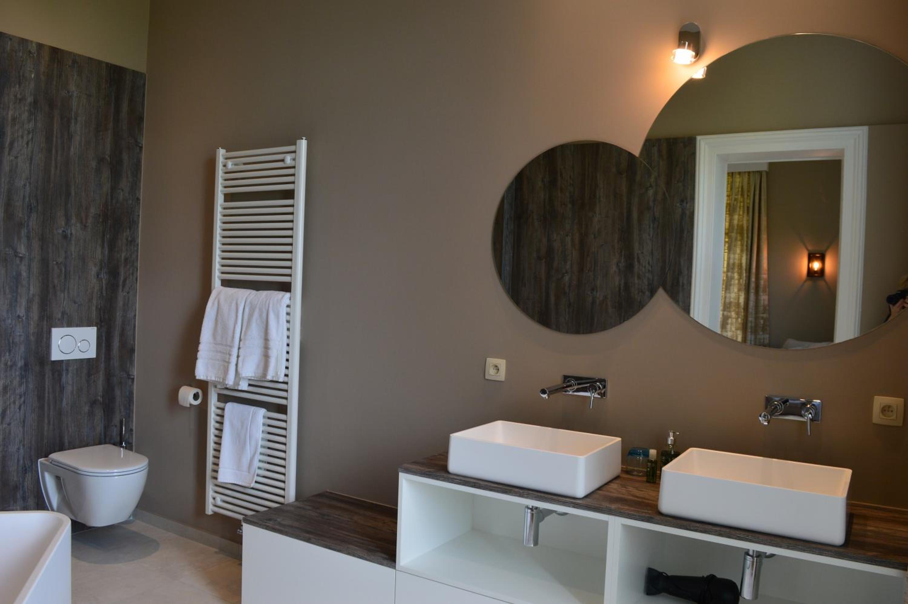 Double or Twin Room with Garden View - Photo 6