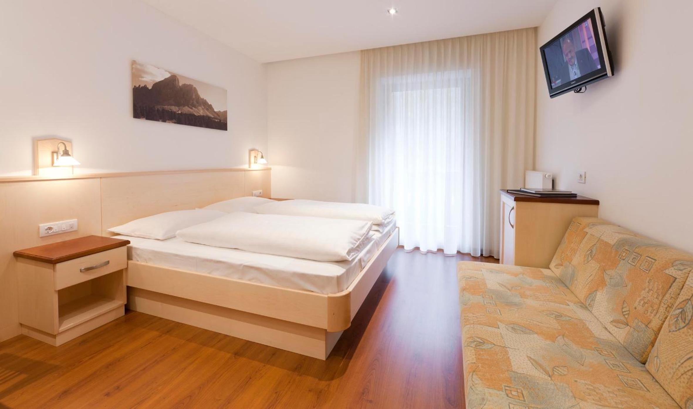 Standard Double Room - Photo 1