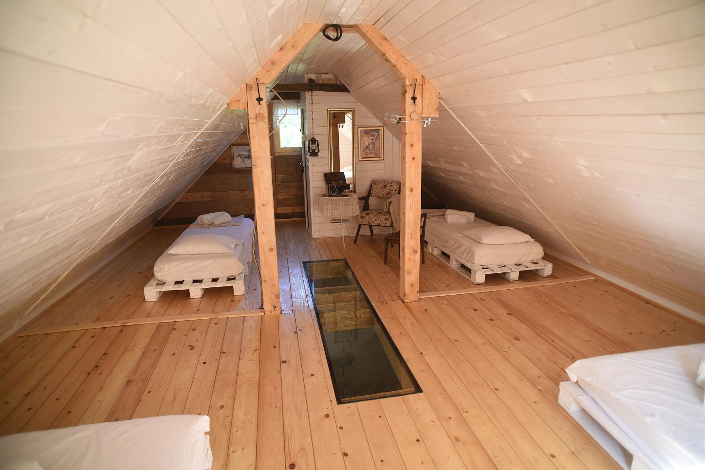 Quadruple Room - Photo 22
