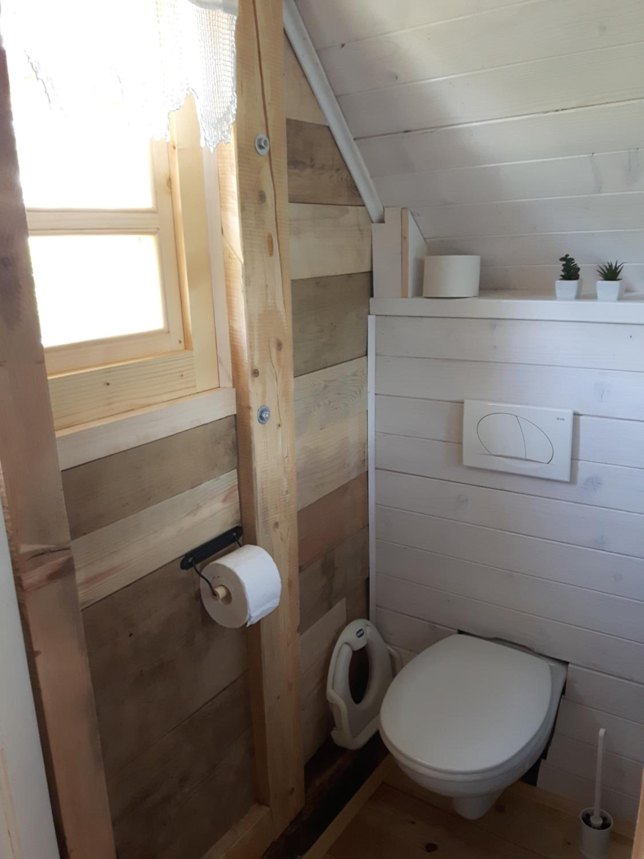 Quadruple Room - Photo 9