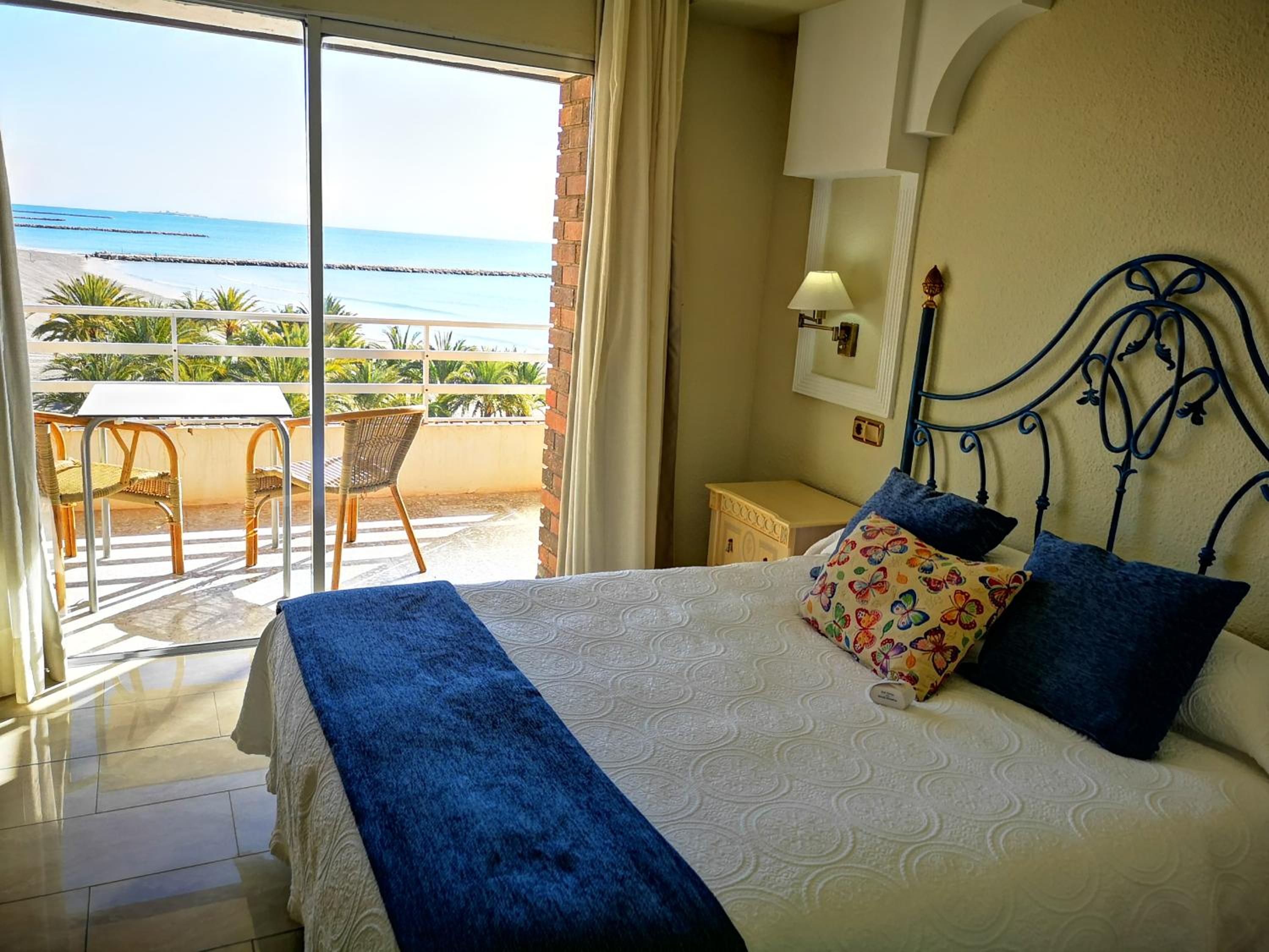 Habitación Doble con Vista al Mar