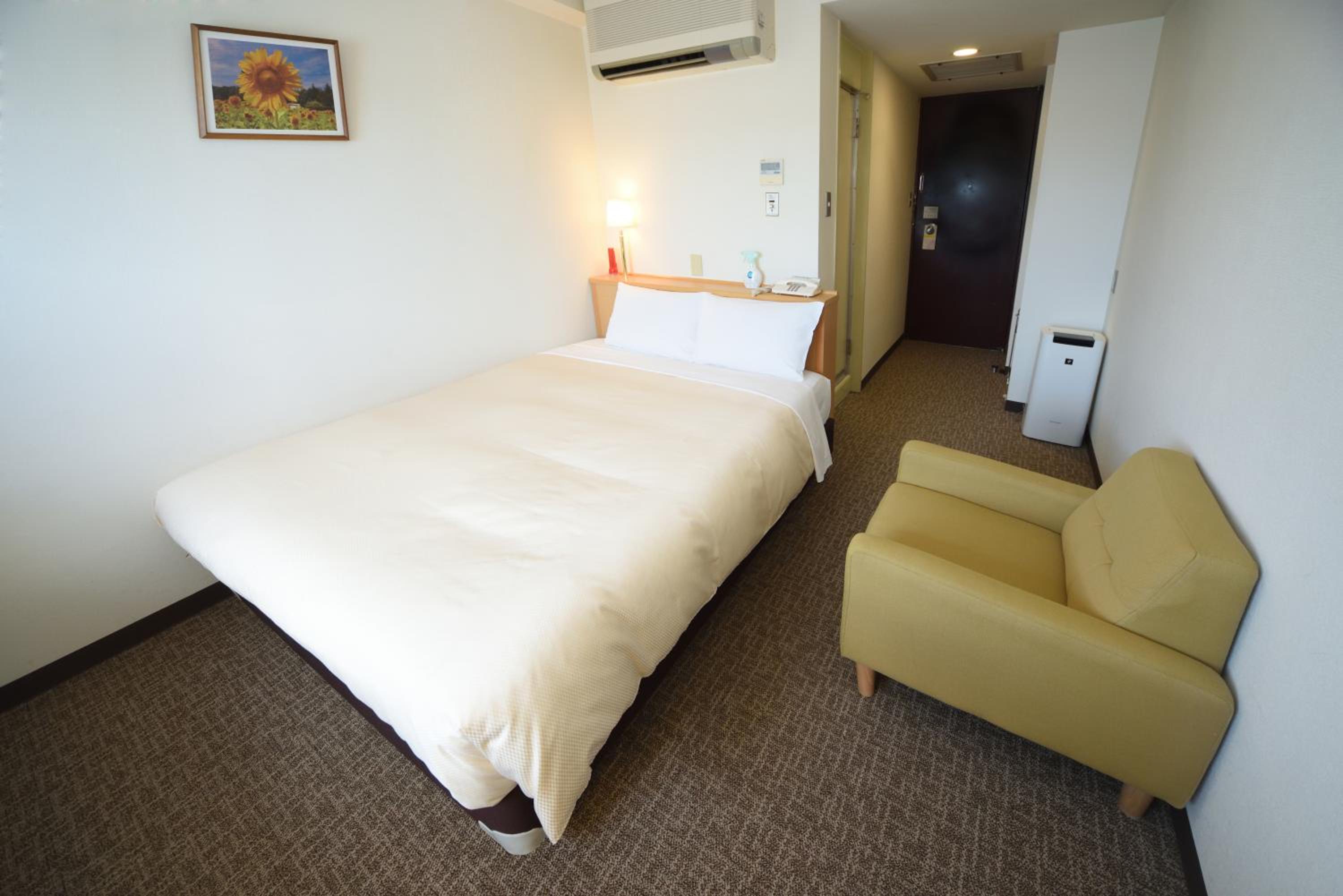 Double Room - Non-Smoking  photo 3