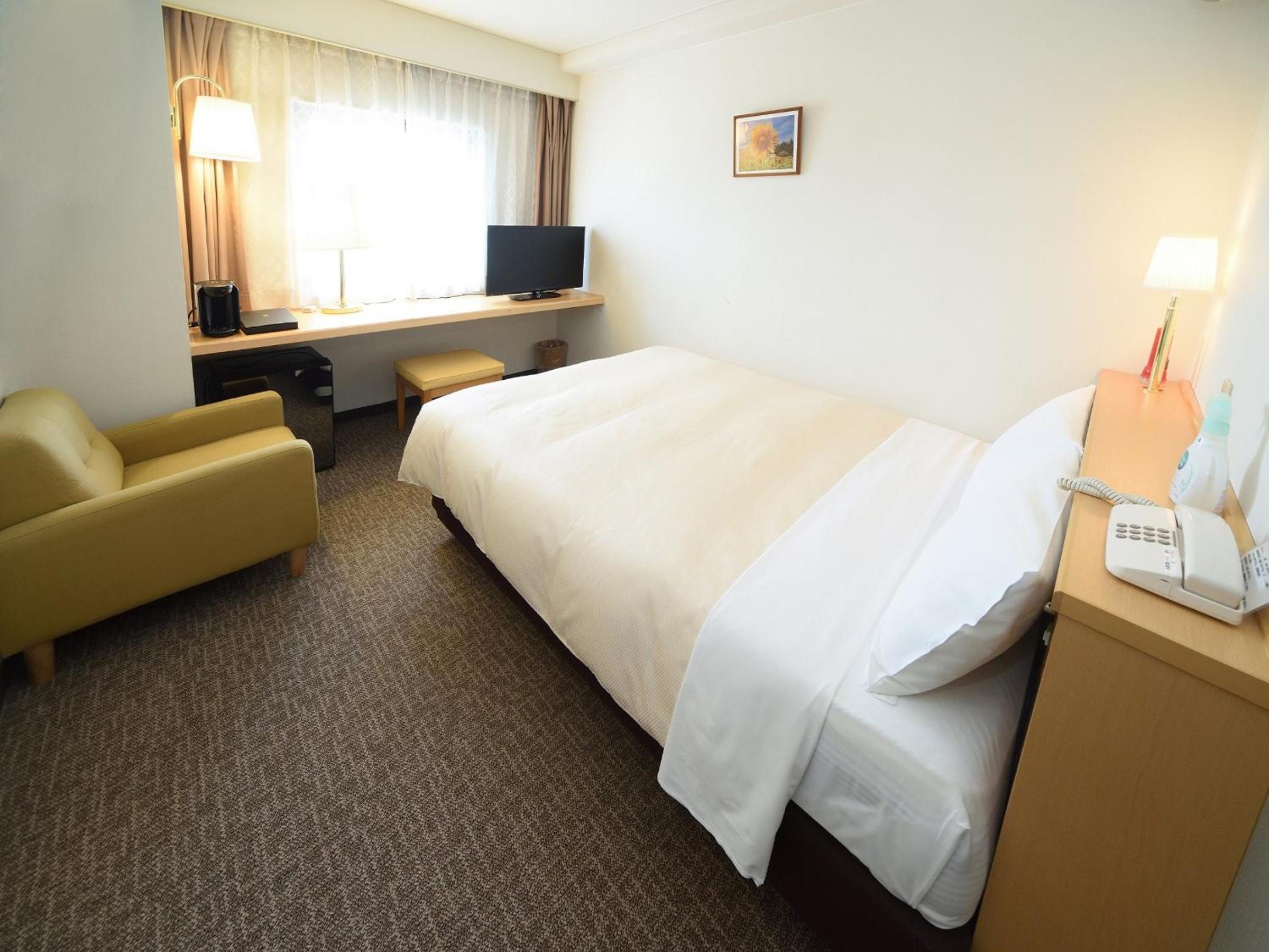 Double Room - Non-Smoking  photo 1