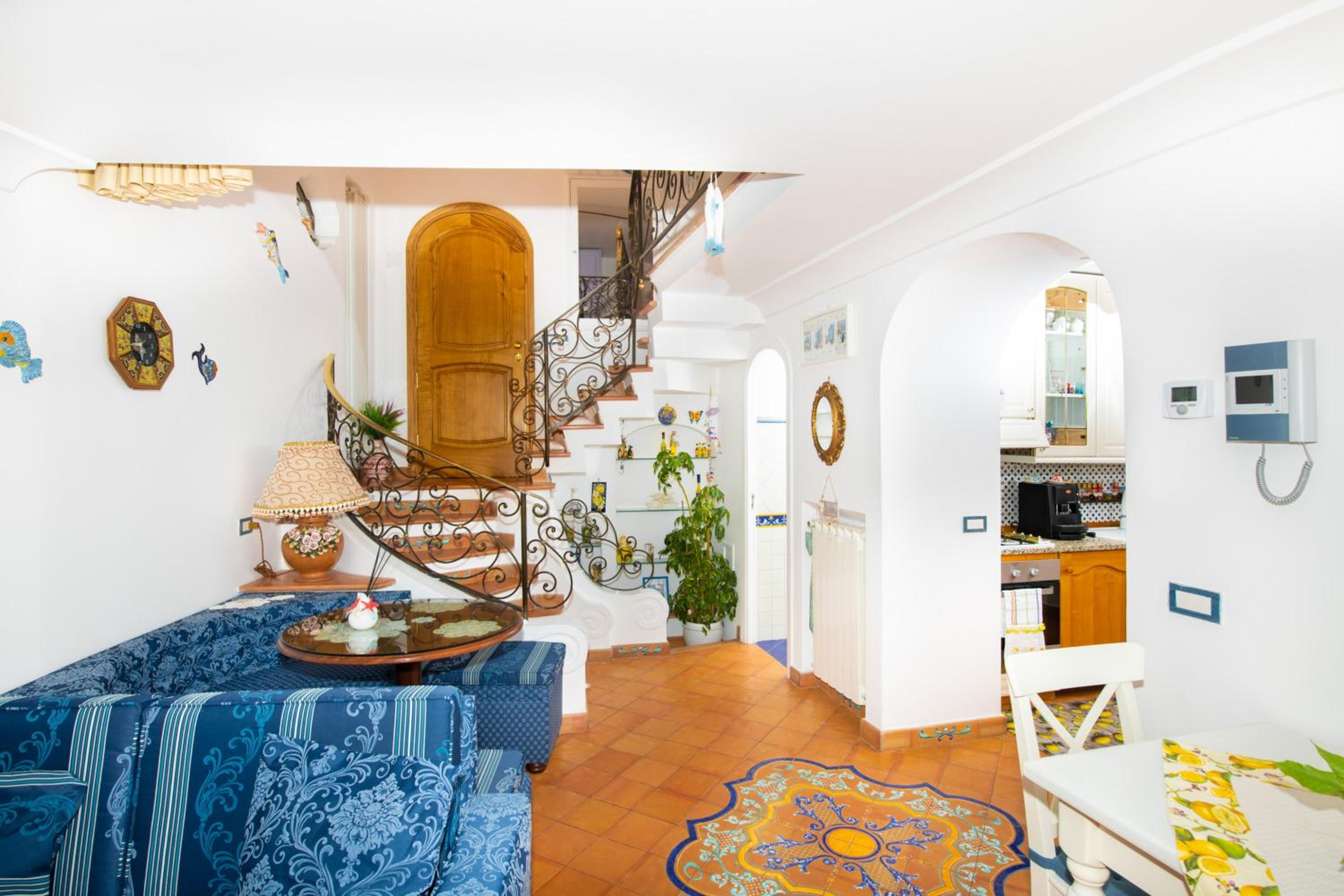 Two-Bedroom House - Photo 21
