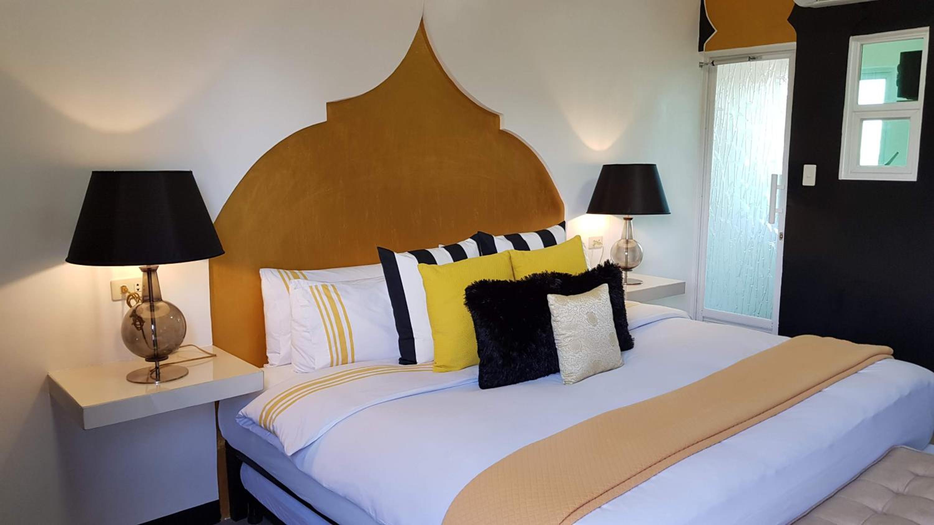 King Room with Balcony photo 3