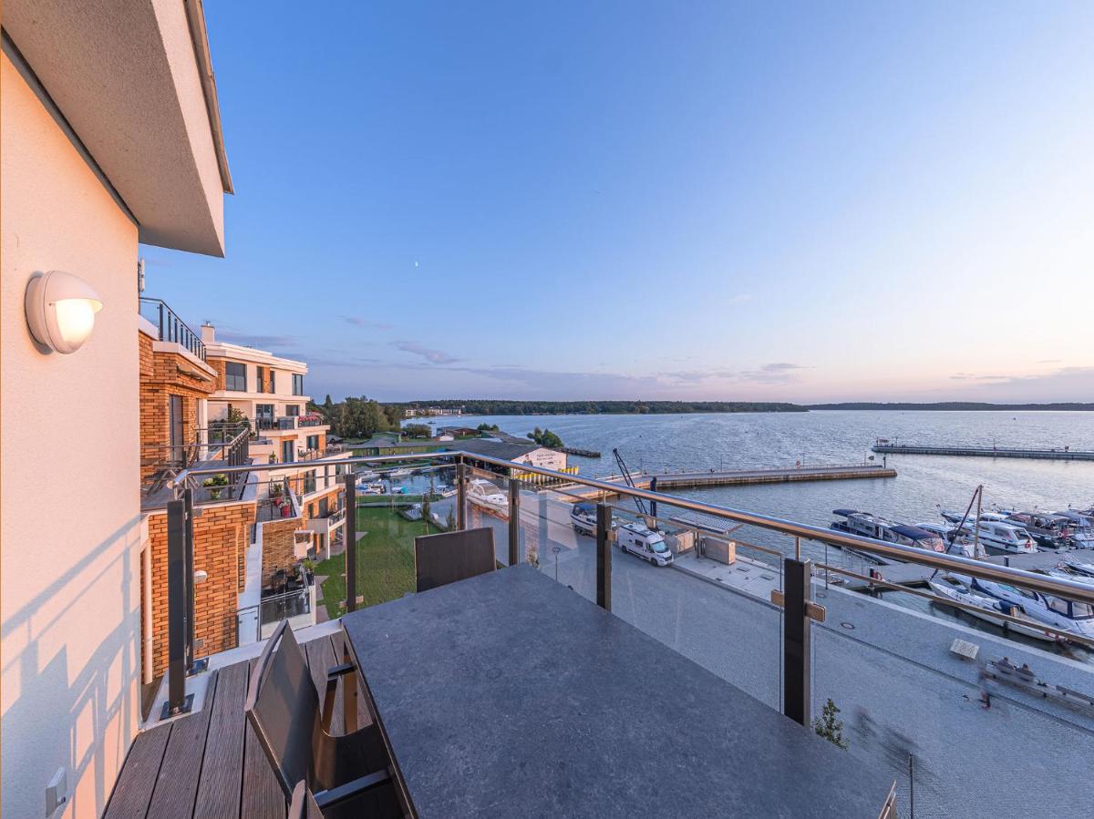 Apartment 54 with Lake View 5*****