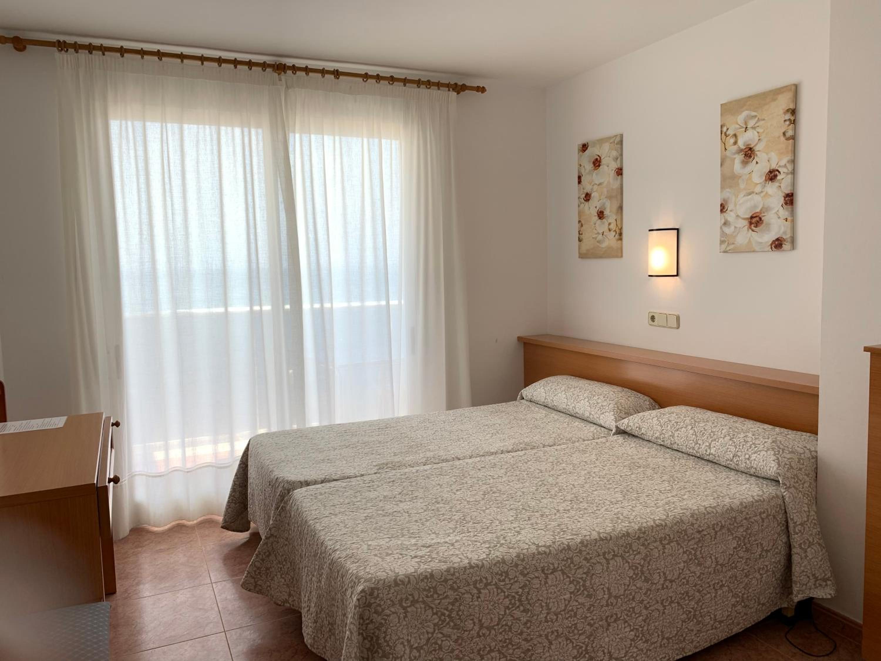 Habitación Doble con Balcón y Vista al Mar