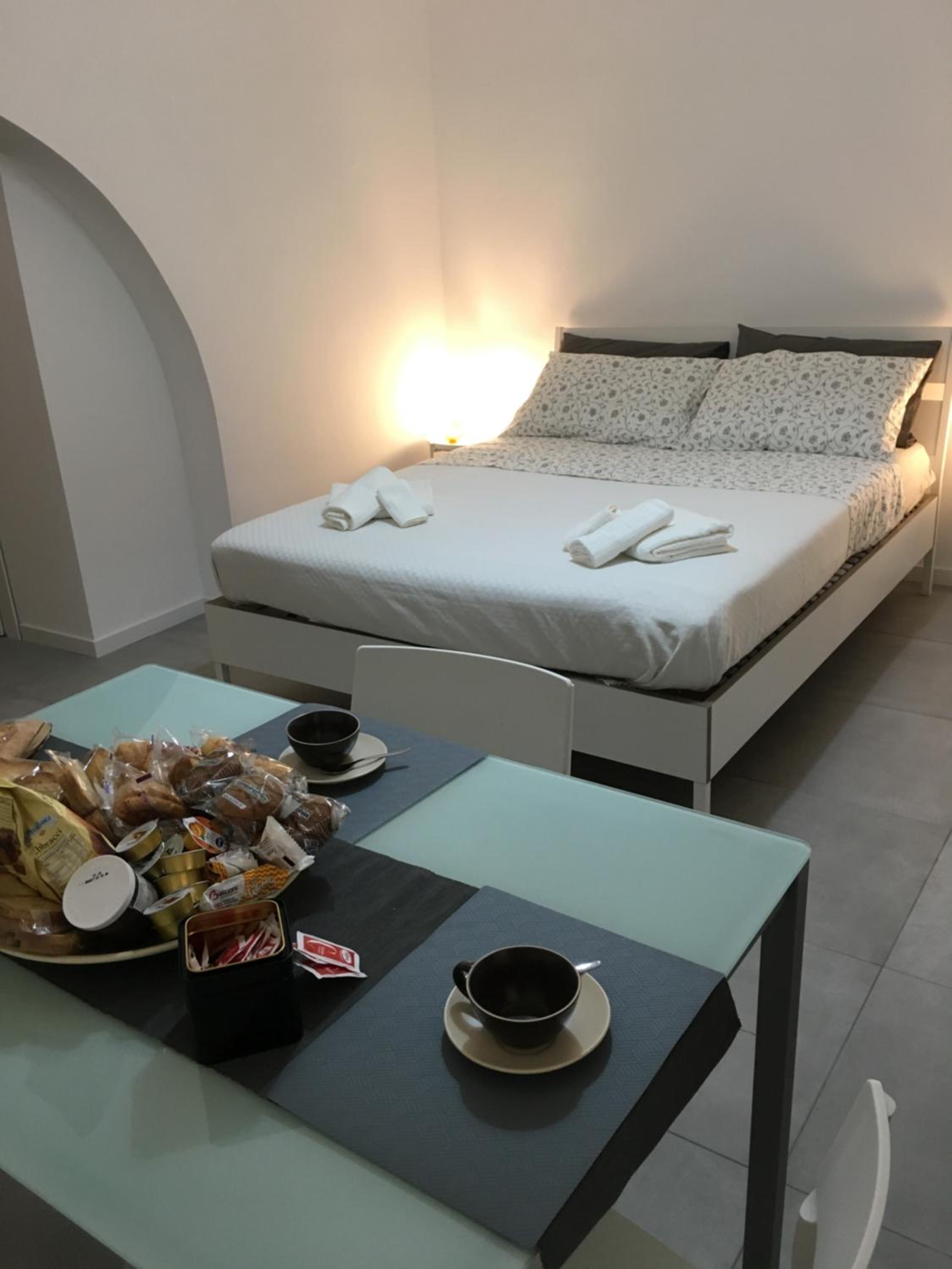 One-Bedroom Apartment - Photo 21