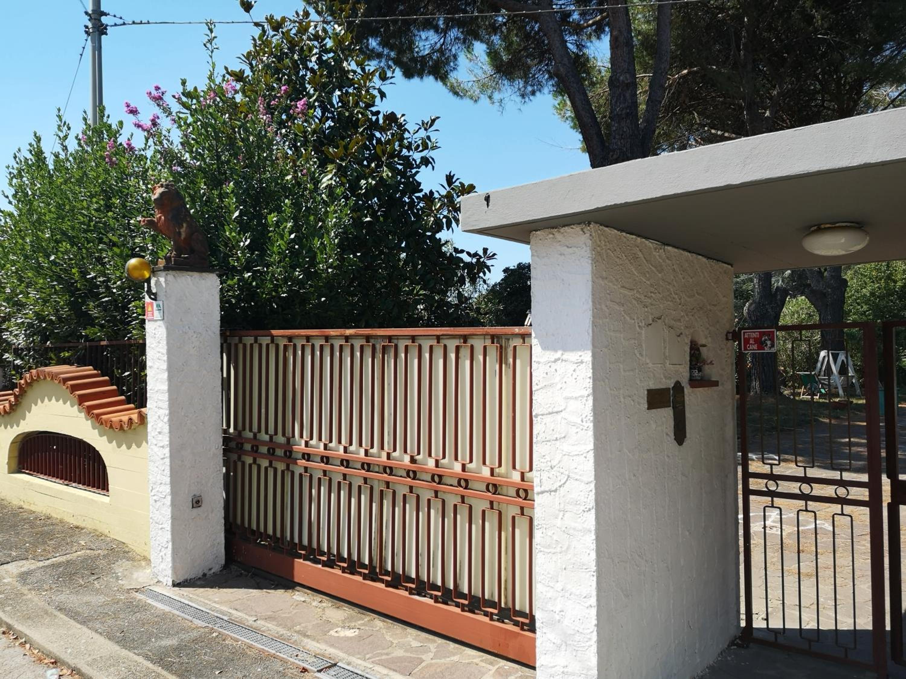 Three-Bedroom Villa photo 2