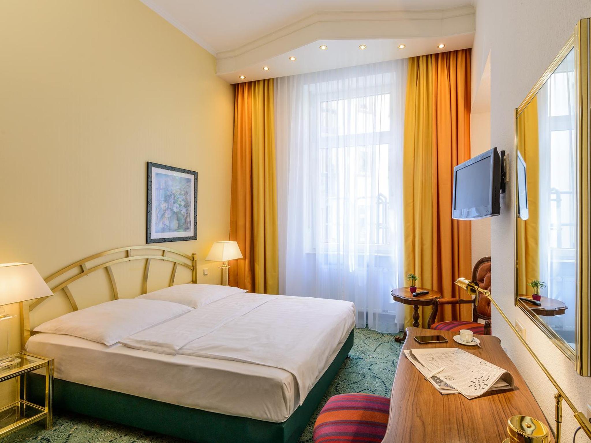 Standard Double Room - Photo 1
