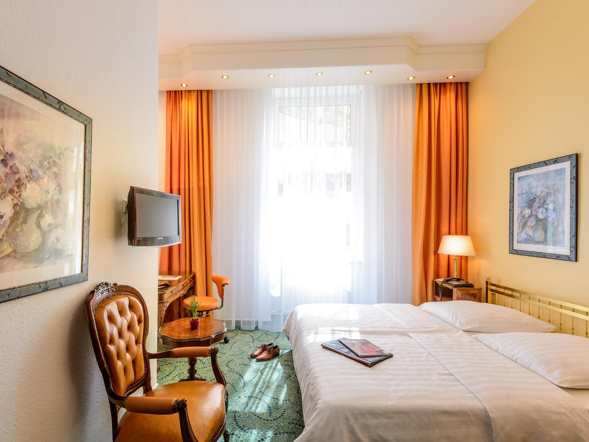 Standard Double Room - Photo 2