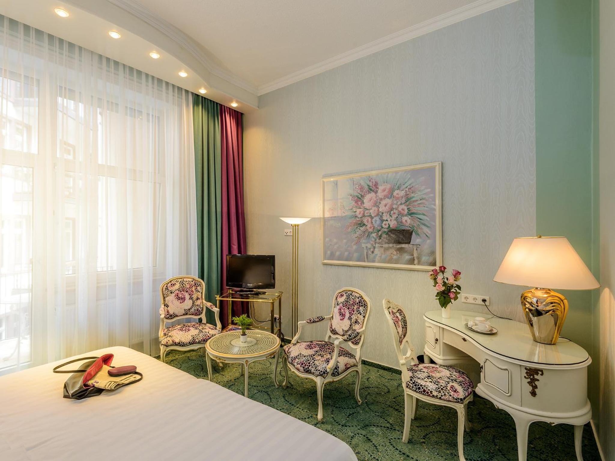 Superior Double Room - Photo 7