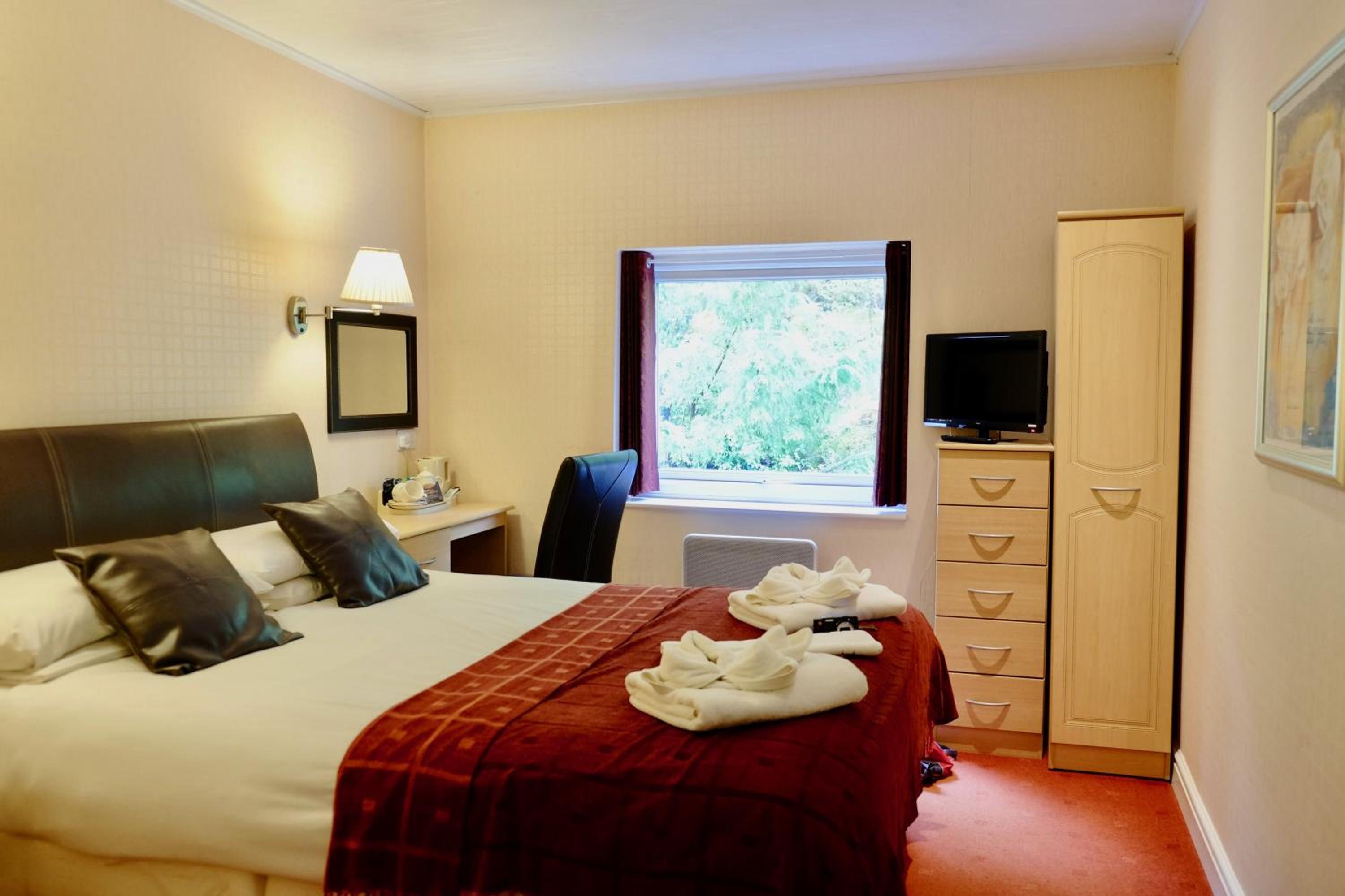 Double Room - Photo 13