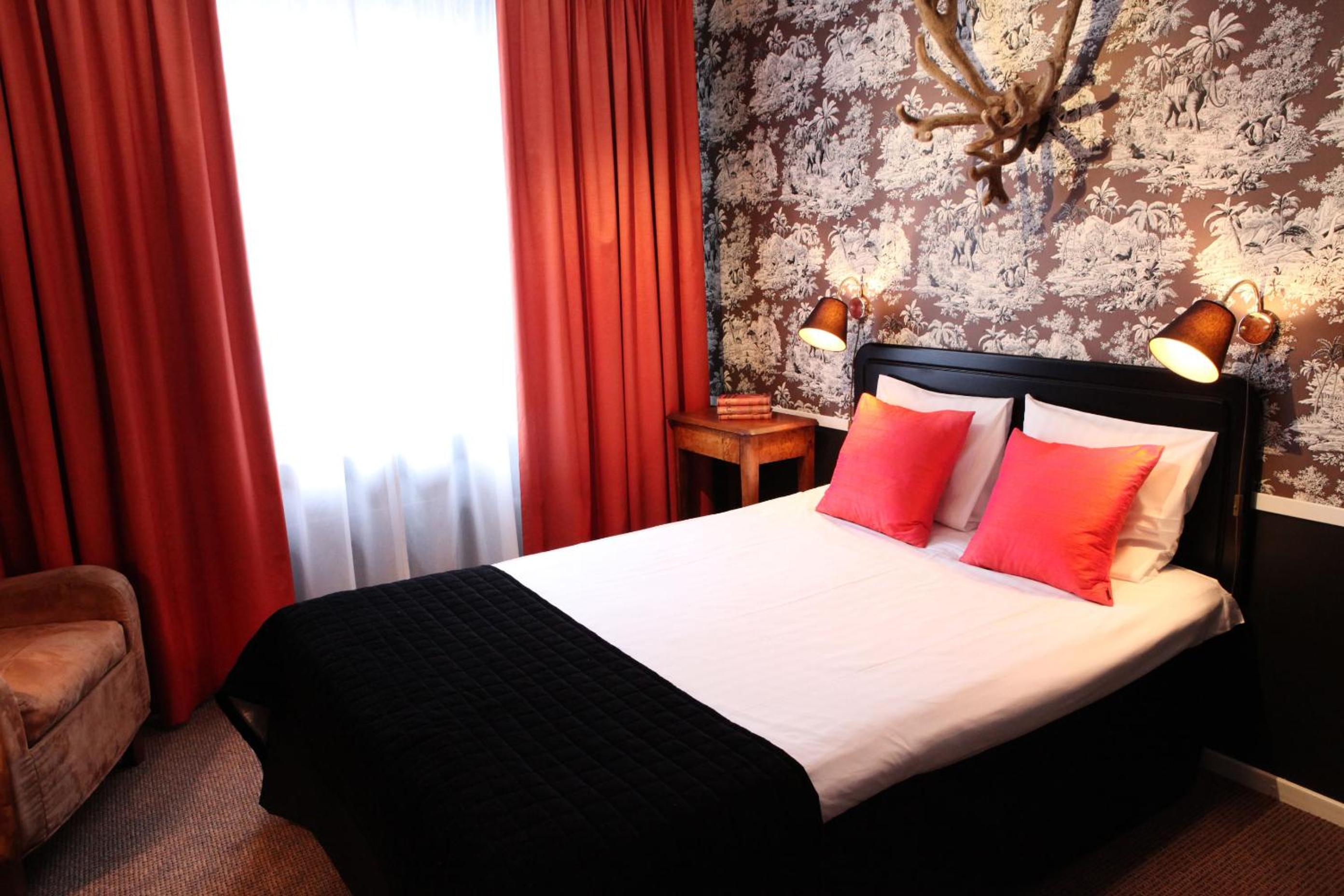 Standard Twin Room - Photo 33
