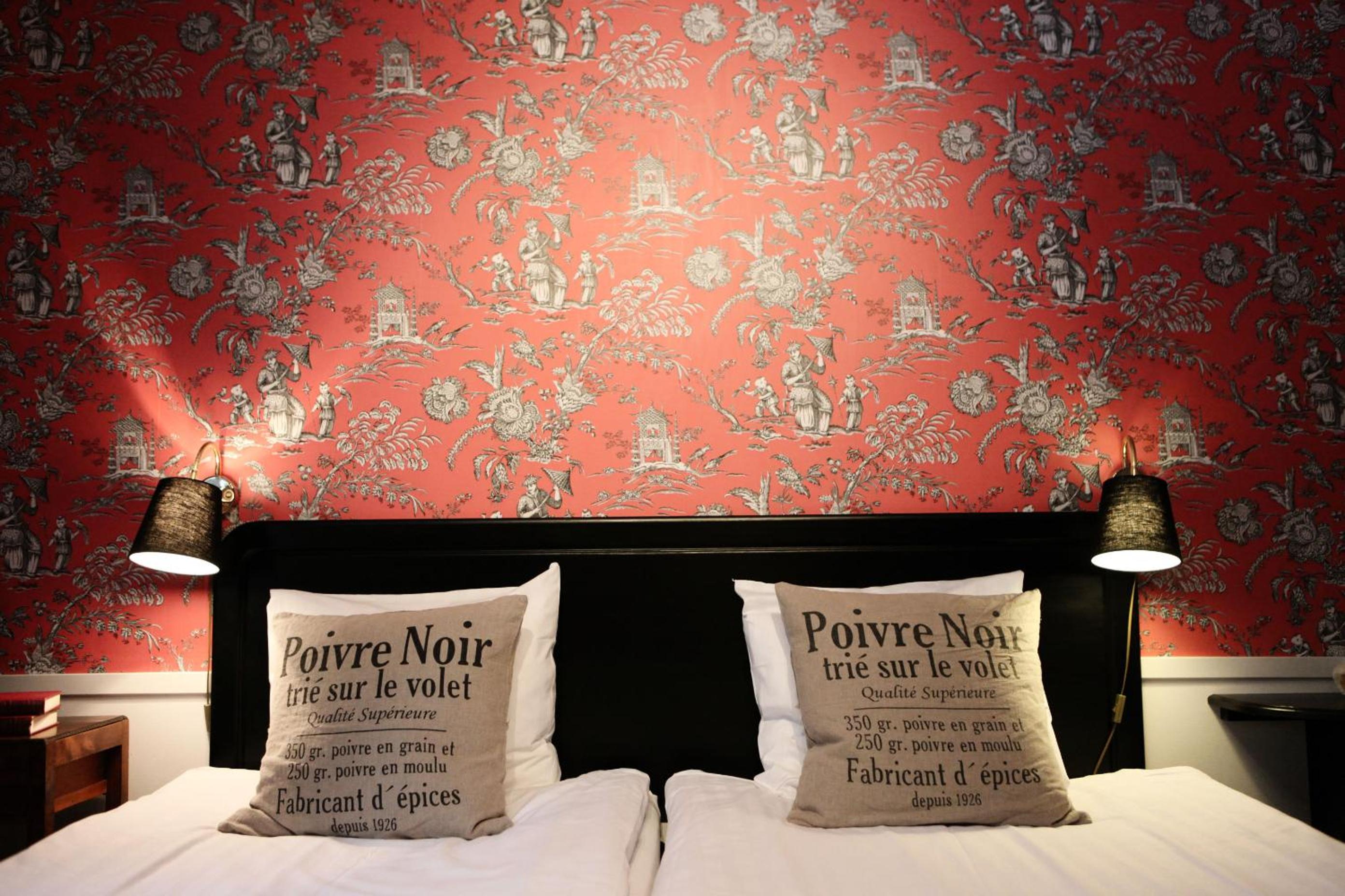 Standard Twin Room - Photo 13