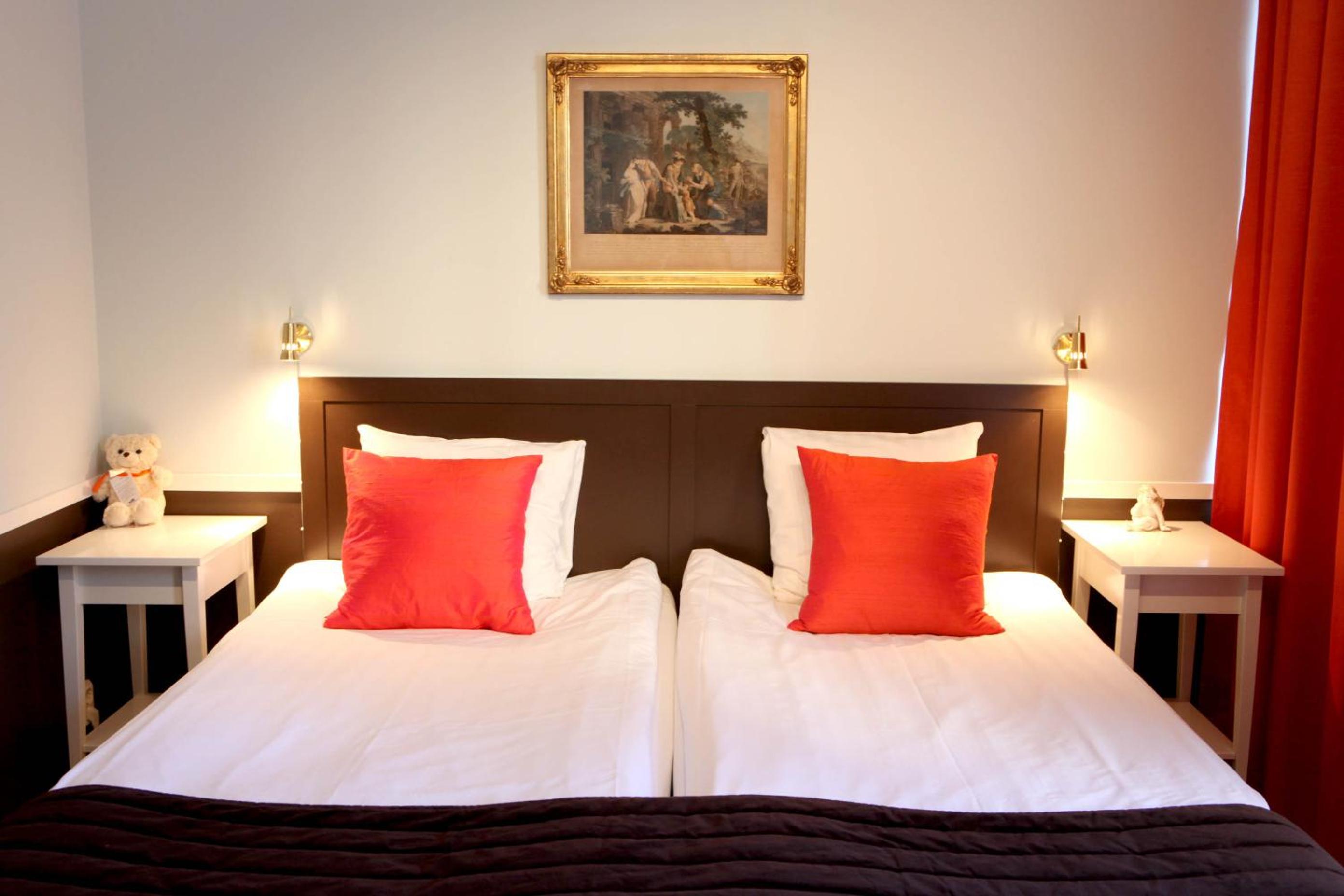 Standard Twin Room - Photo 26