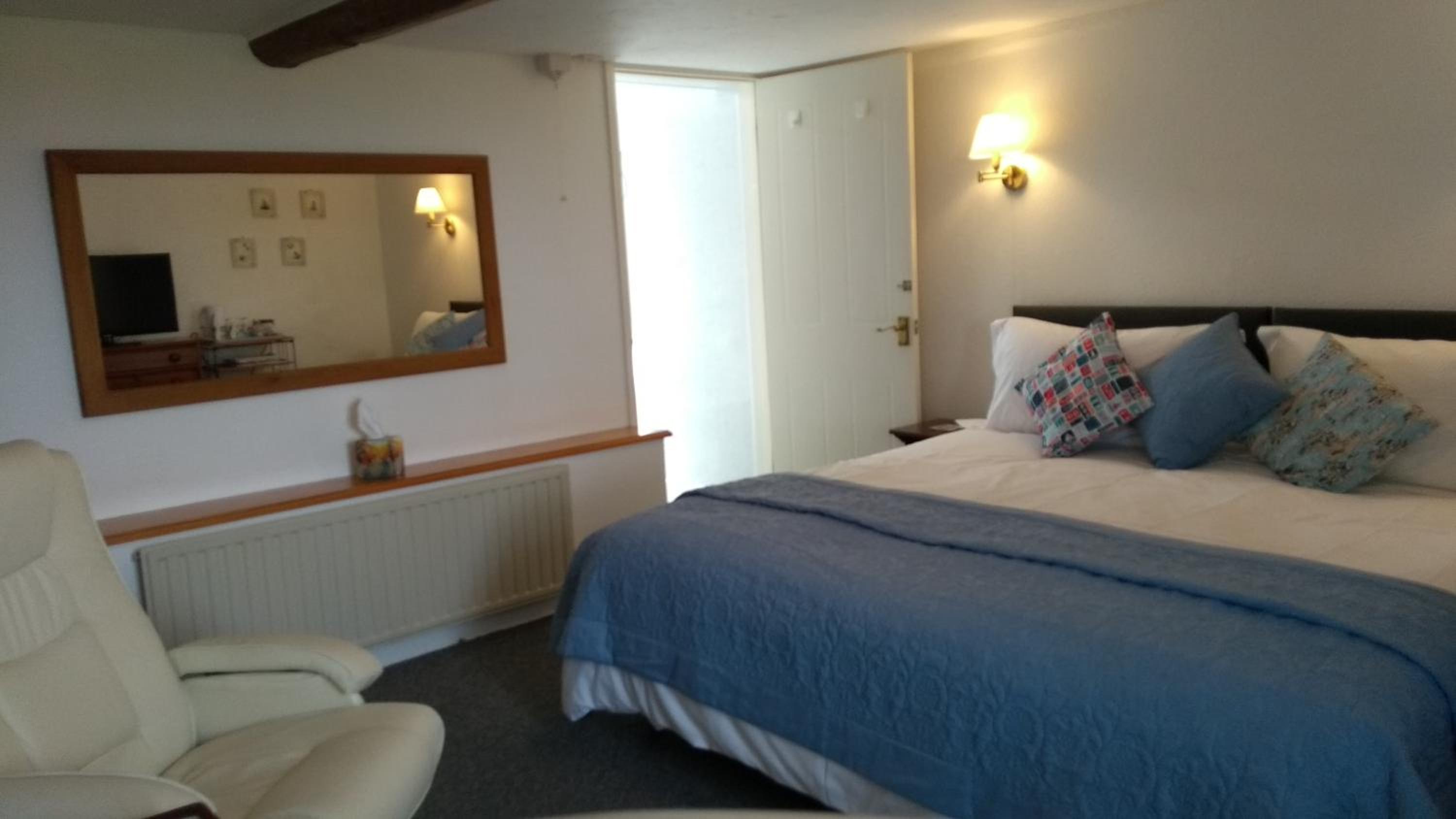Double Or Twin Room photo 2