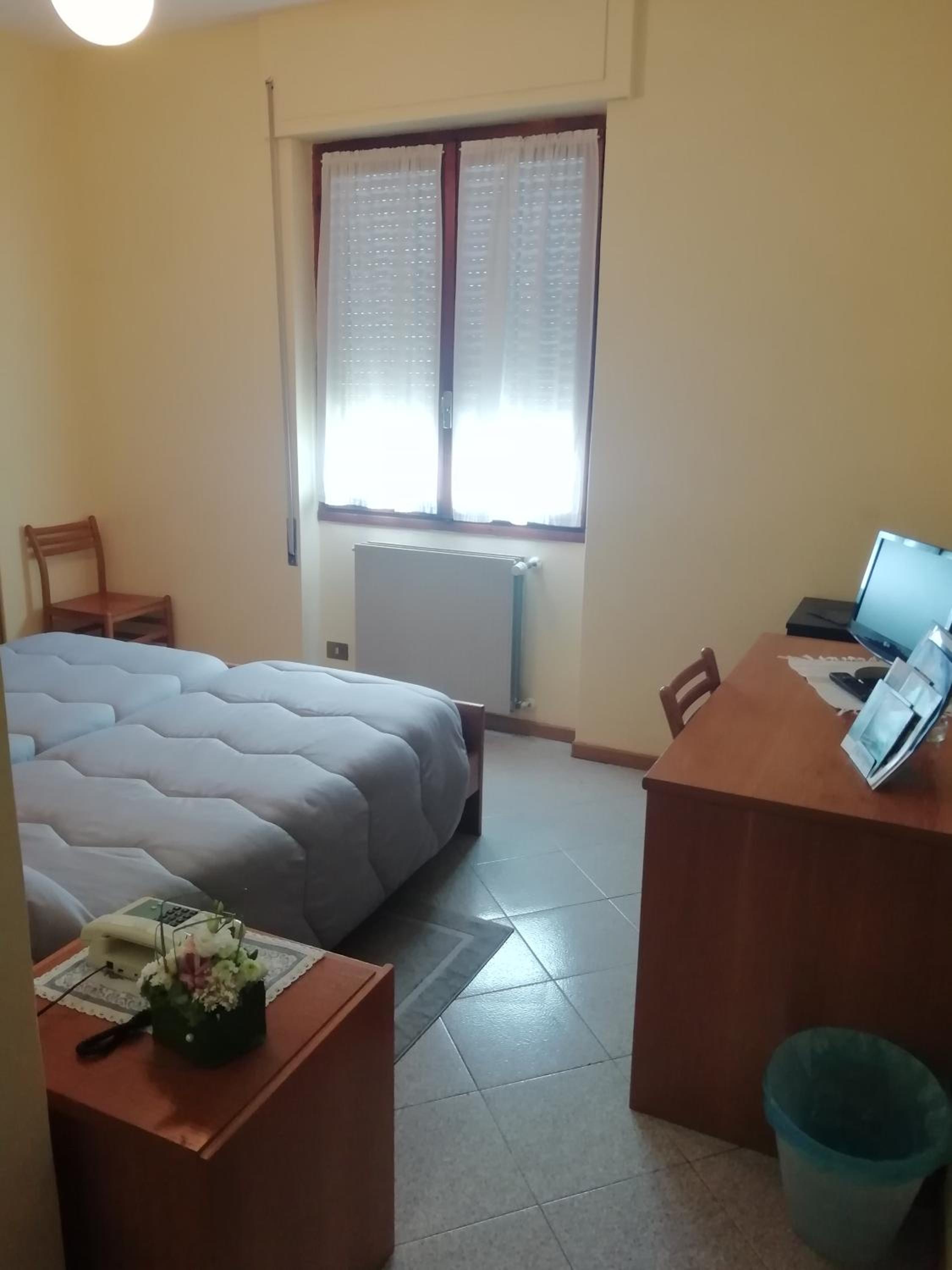 Budget Double or Twin Room - Photo 3