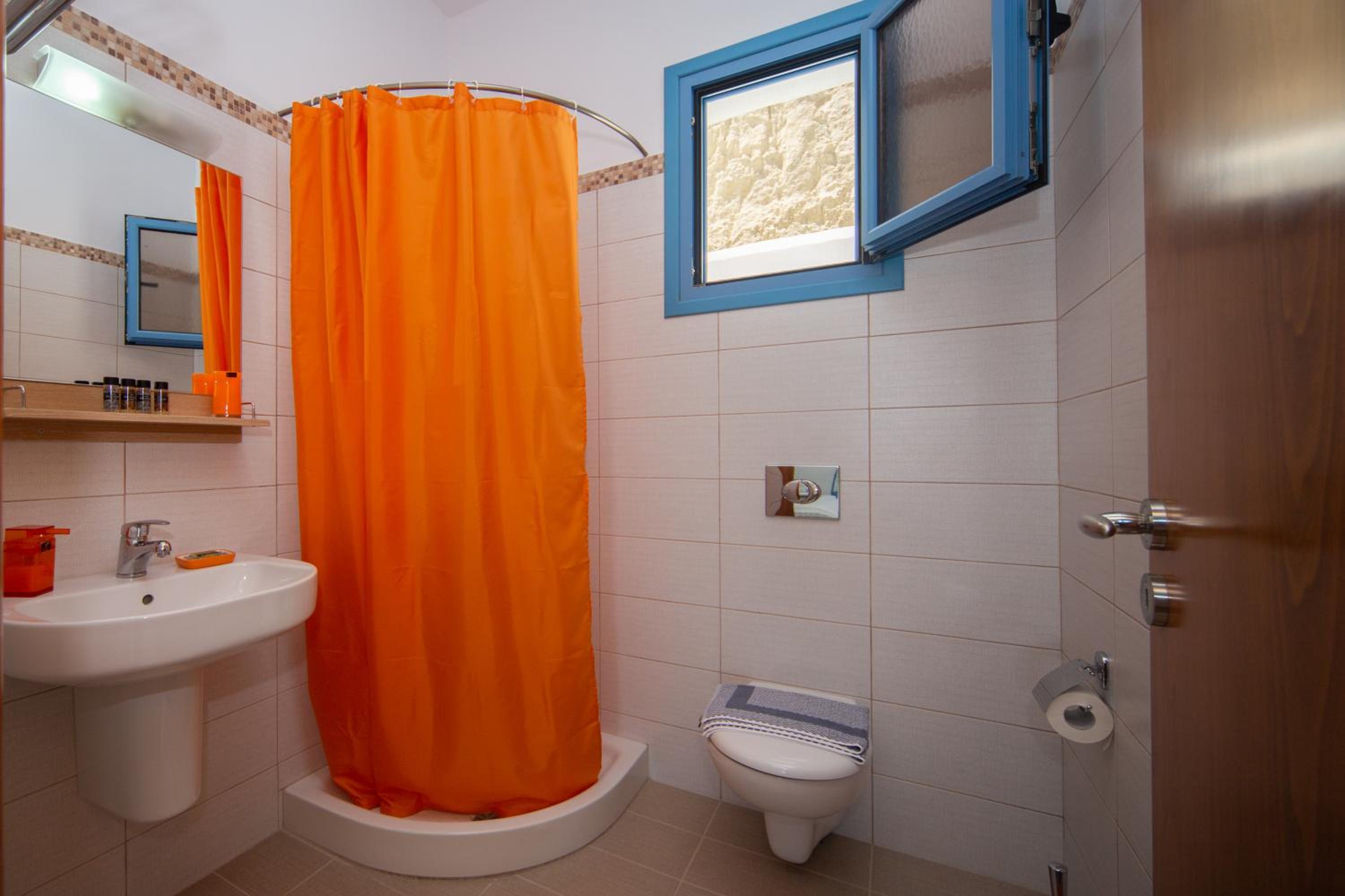 Studio Apartment with Sea View photo 2