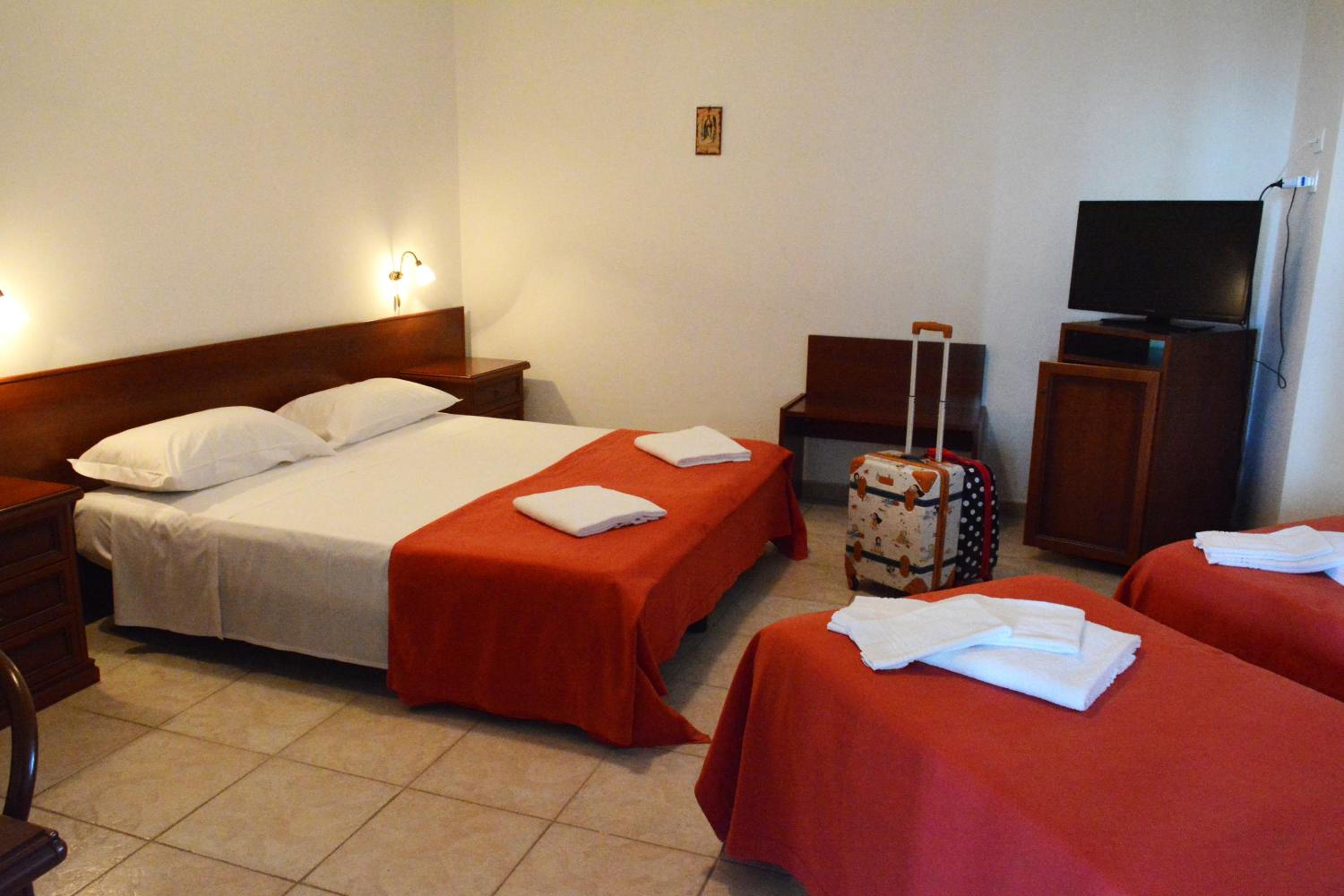 Superior Triple Room photo 1