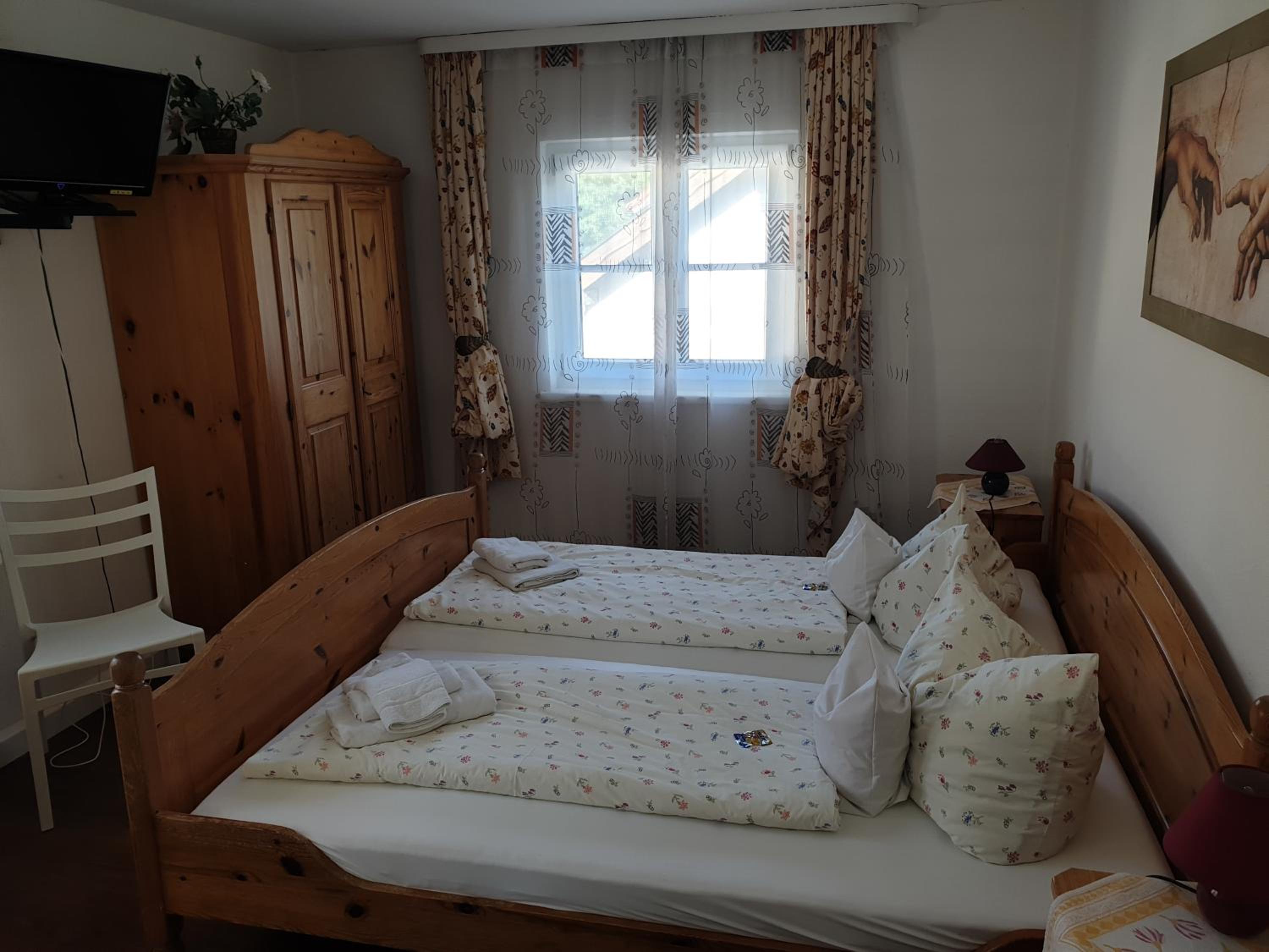 Double Room With Private Bathroom photo 3