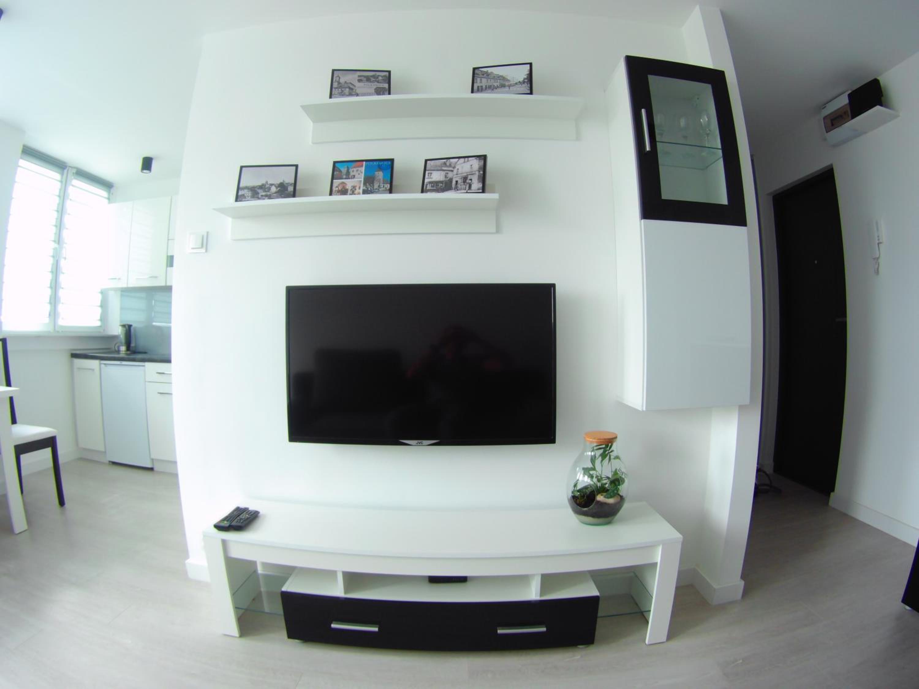 One-Bedroom Apartment photo 3